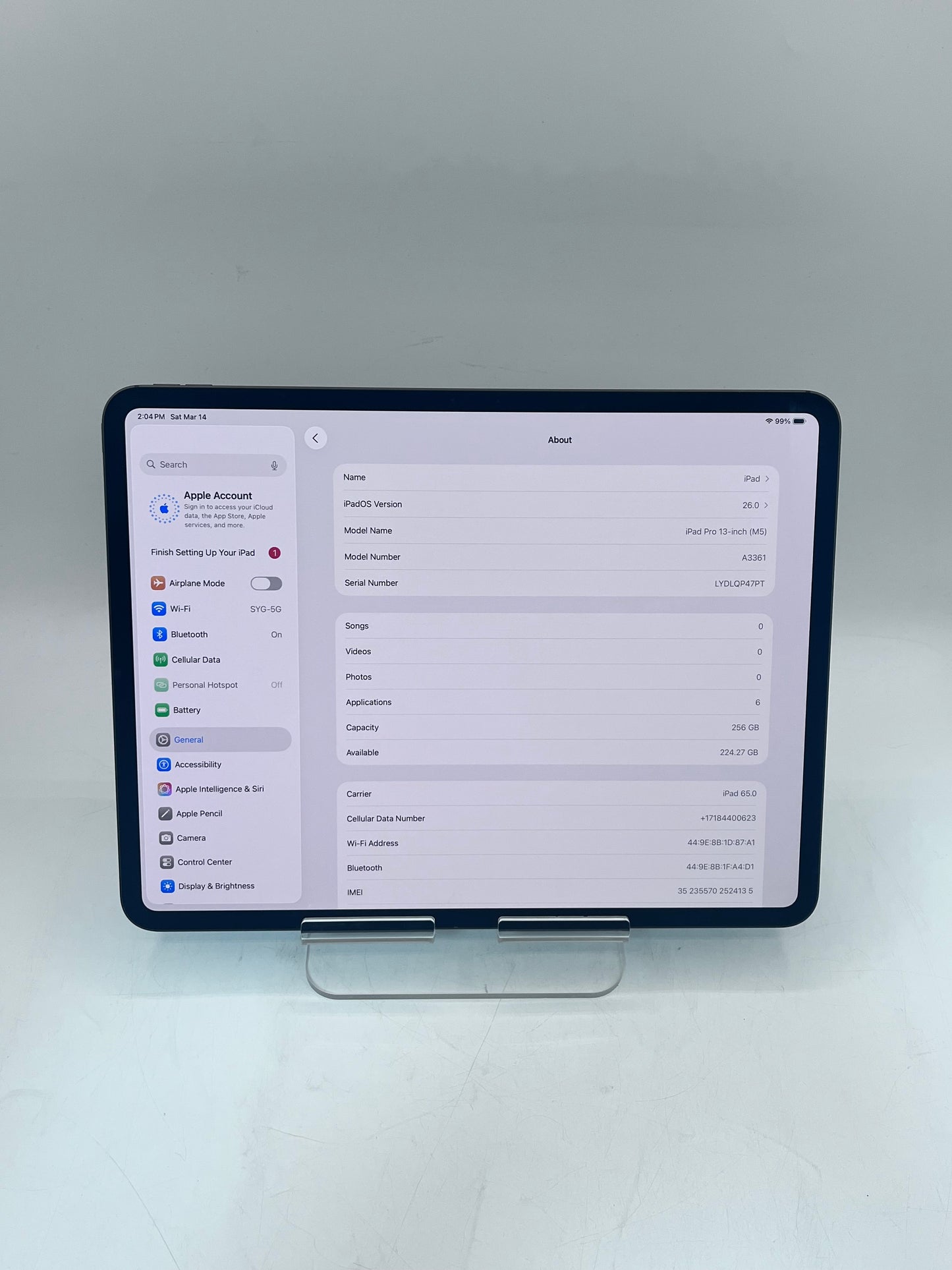 Unlocked Apple iPad Pro 13" (M5) A3361 ME7W4LL/A 256GB 0 cycle count 100% BH- Black