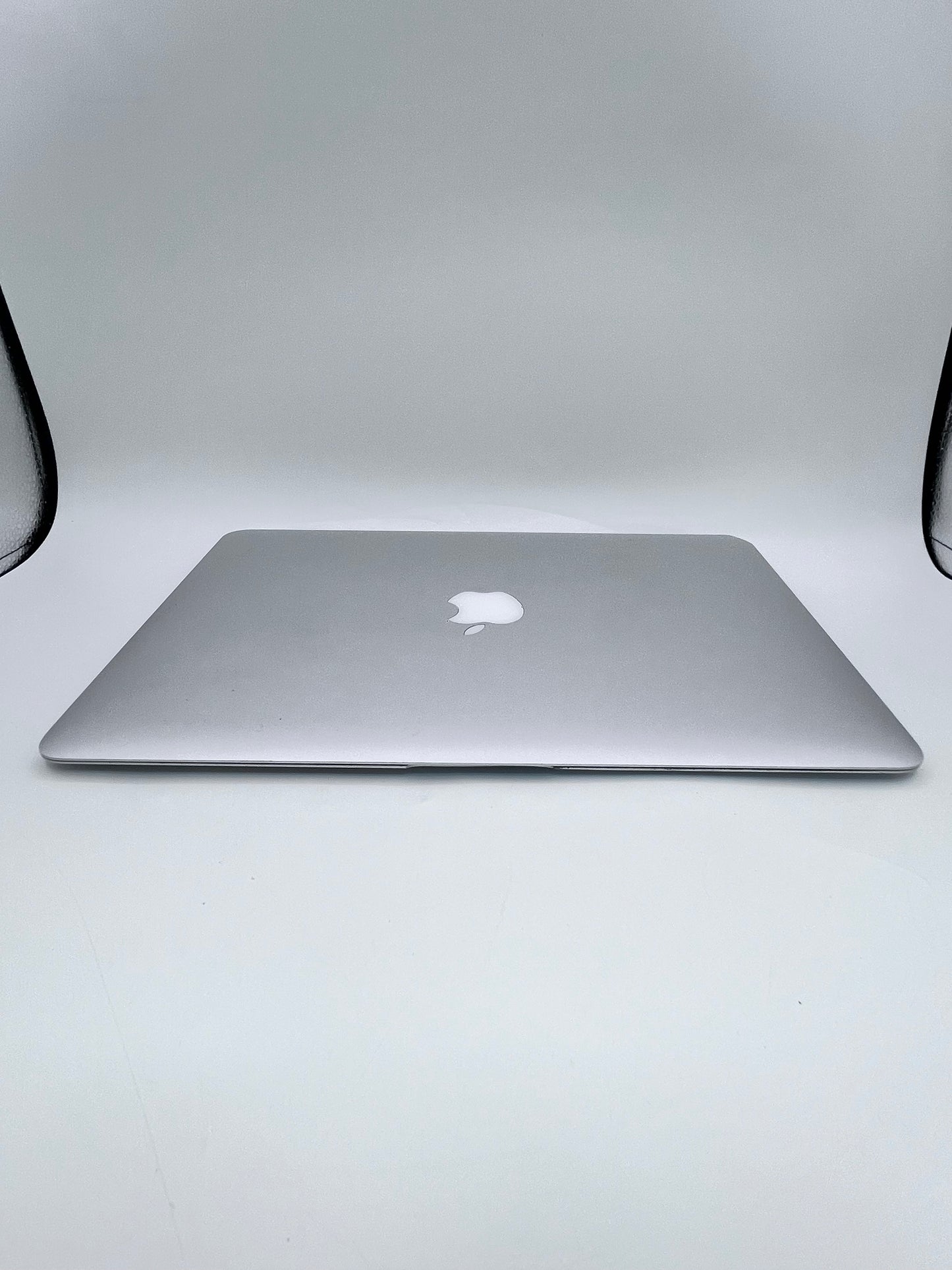 Apple MacBook Air 13" A1466 2015 Core i5 4GB 128GB Silver READ