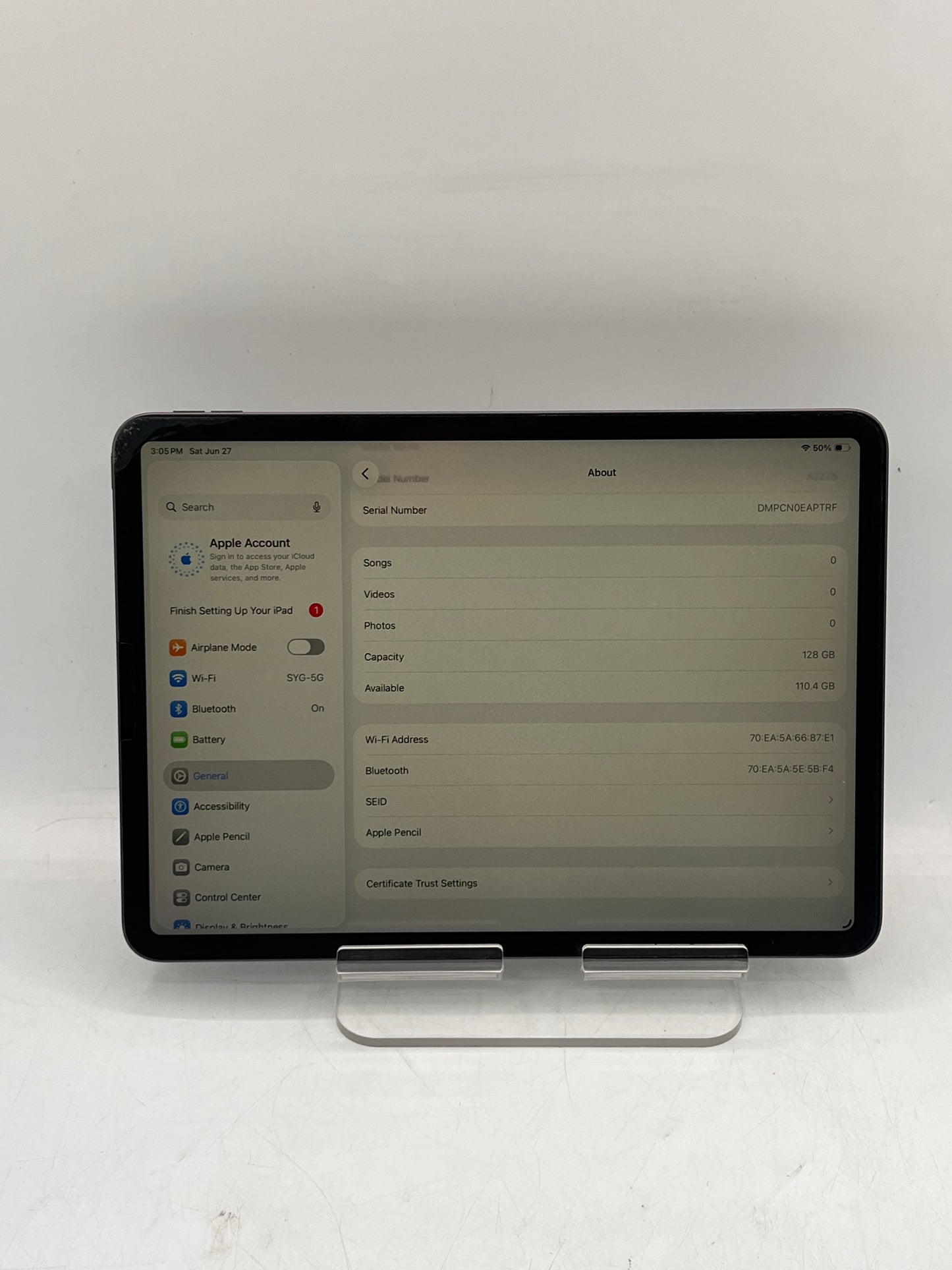 WiFi Only Apple iPad Pro 11" 2nd Gen 128GB  Space Gray A2228 MY232LL/A w/Case