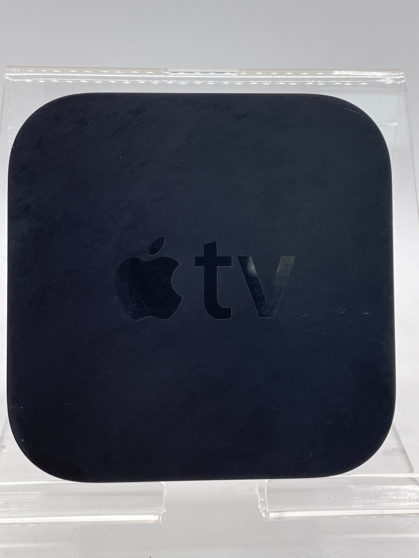 Apple TV HD 4th Gen A1625 32GB A1625 MGY52LL/A HD Media Streamer Bundle - Tested