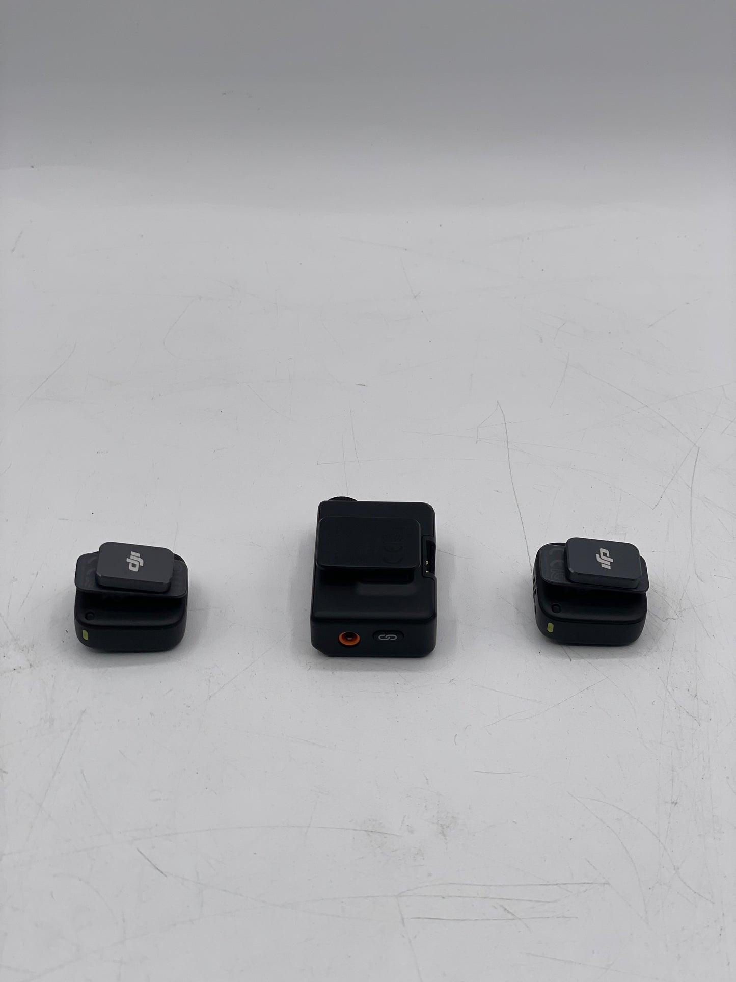 DJI Mic RX - 2TX, 1RX & Charging Case - 250m Range