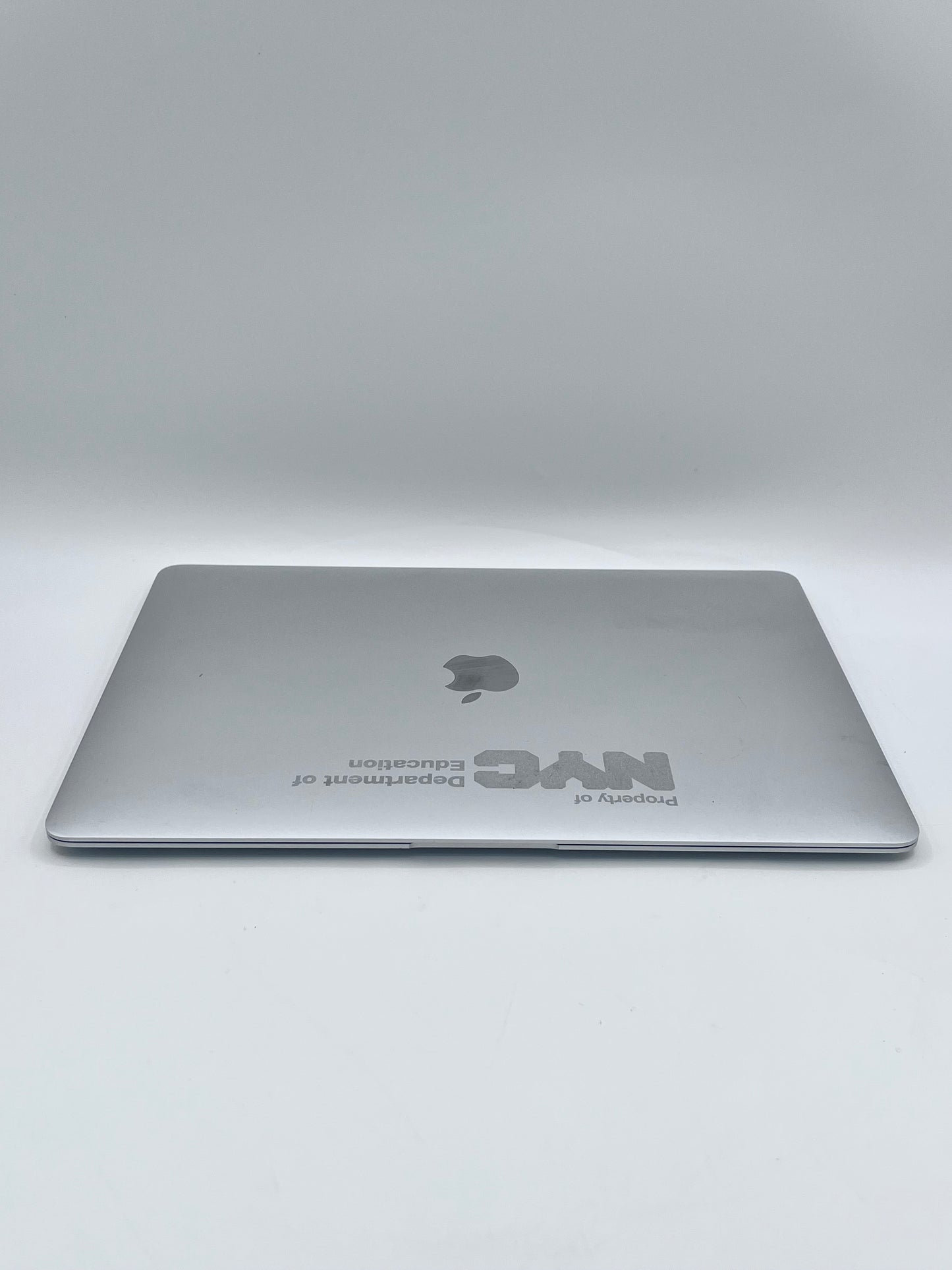 Apple Macbook Air Retina A2179 2020 Core i3 256GB Laptop Silver READ
