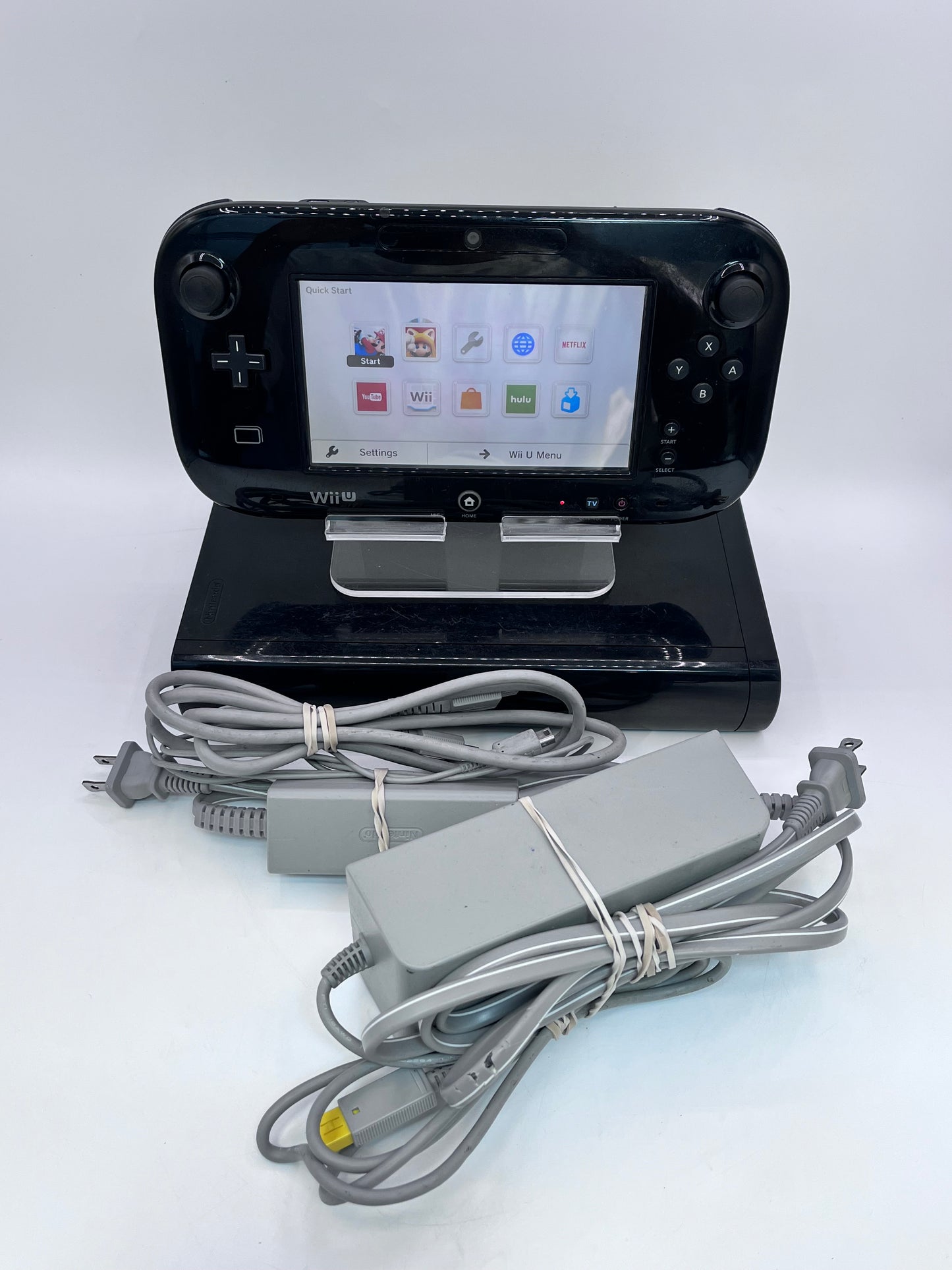 Nintendo Wii U WUP-010 2012 Video Game System with One Controller - Black