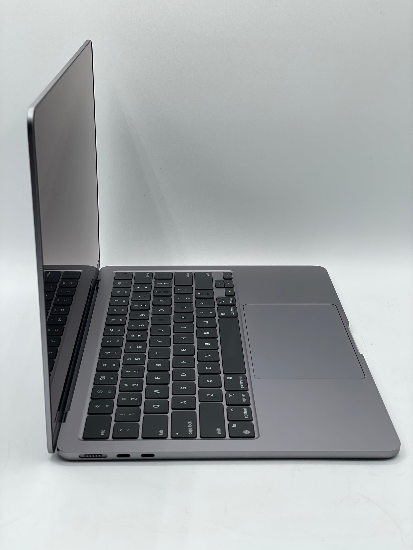 2022 Apple MacBook Air 13.3" 8C M2 8C GPU 16GB 256GB A2681 REMOTELY MANAGED 12CC