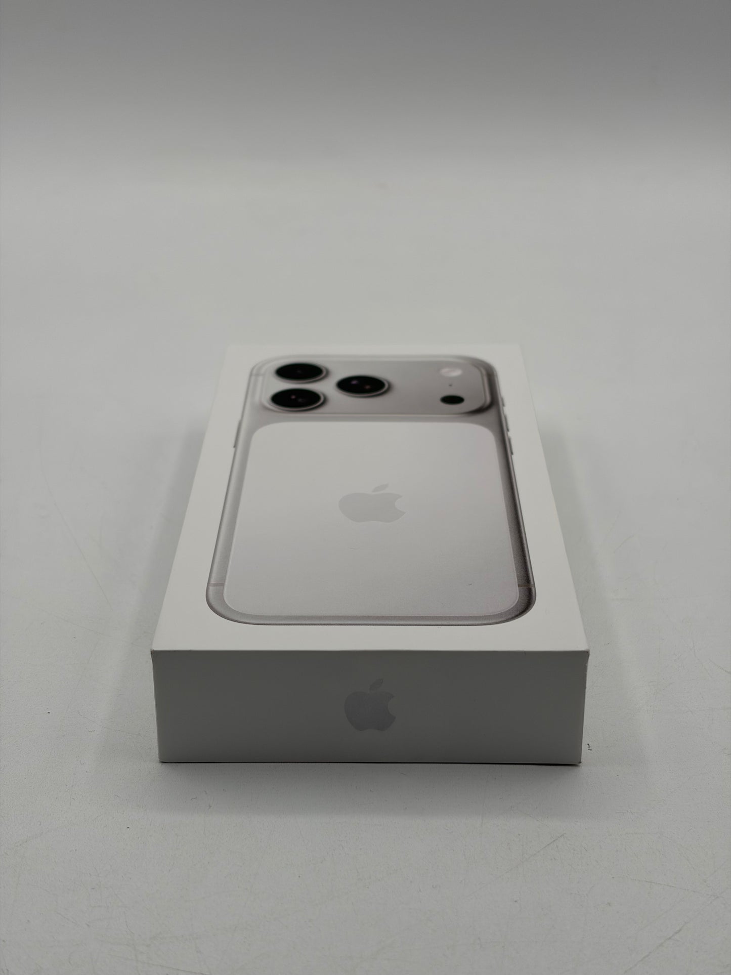 Unlocked Apple iPhone 17 Pro 256GB A3256 MG7K4LL/A - Silver - New in Box SEALED
