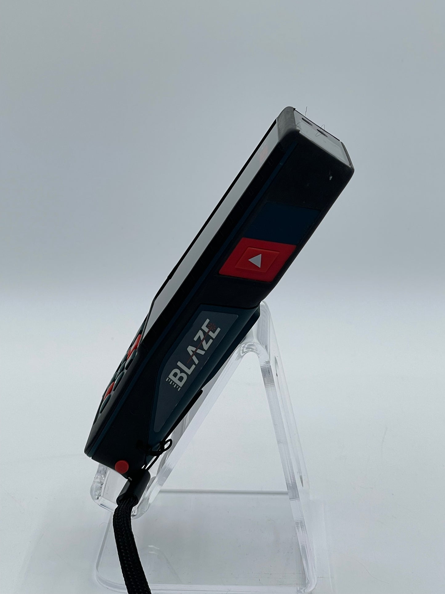 Bosch BLAZE GLM400C Outdoor 400ft Connected Laser Measure with Camera Viewfinder