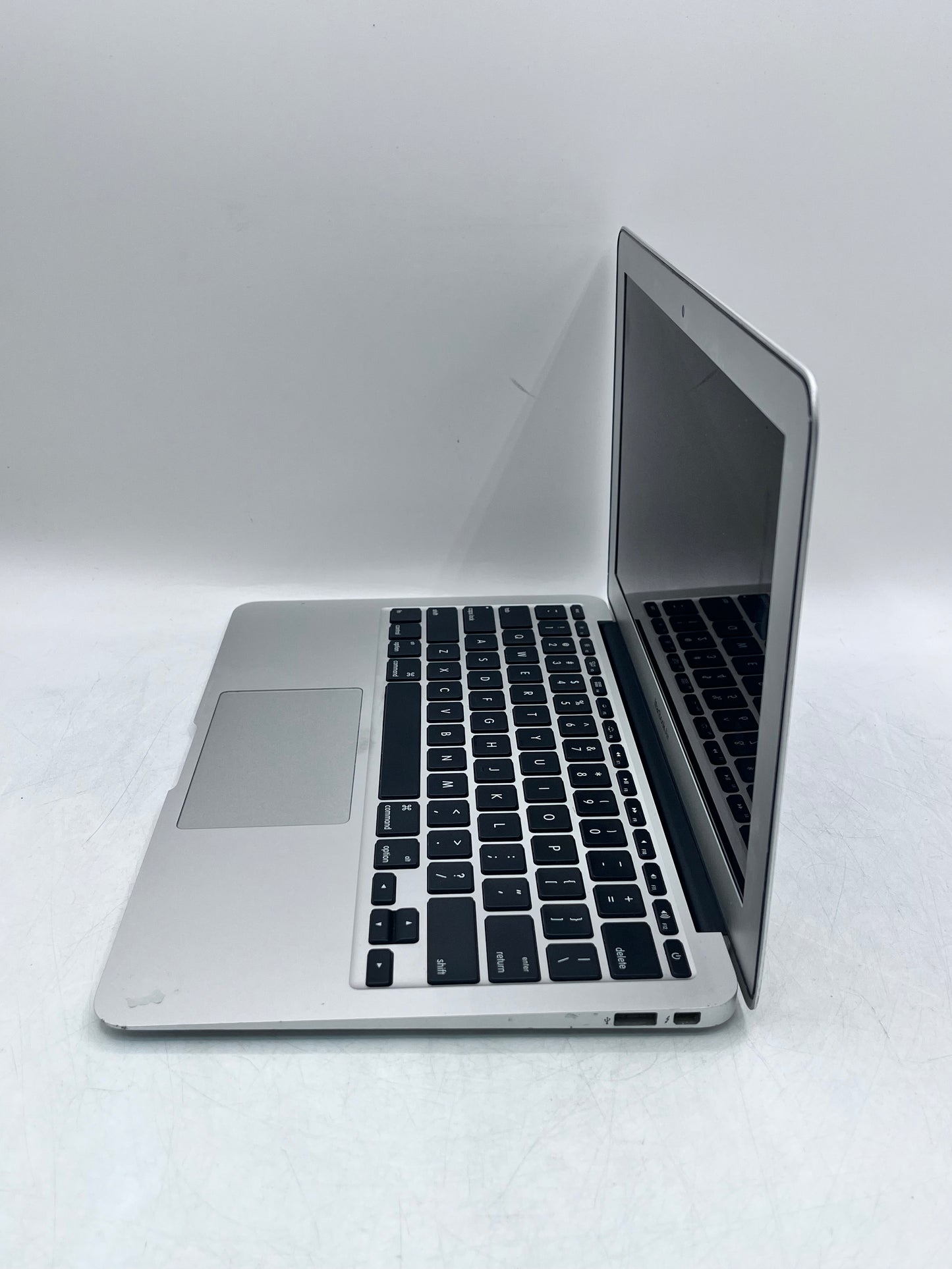 Apple MacBook Air A1465 Mid 2013 11.6"  Core i5 1.4GHz 4GB 128GB - Silver
