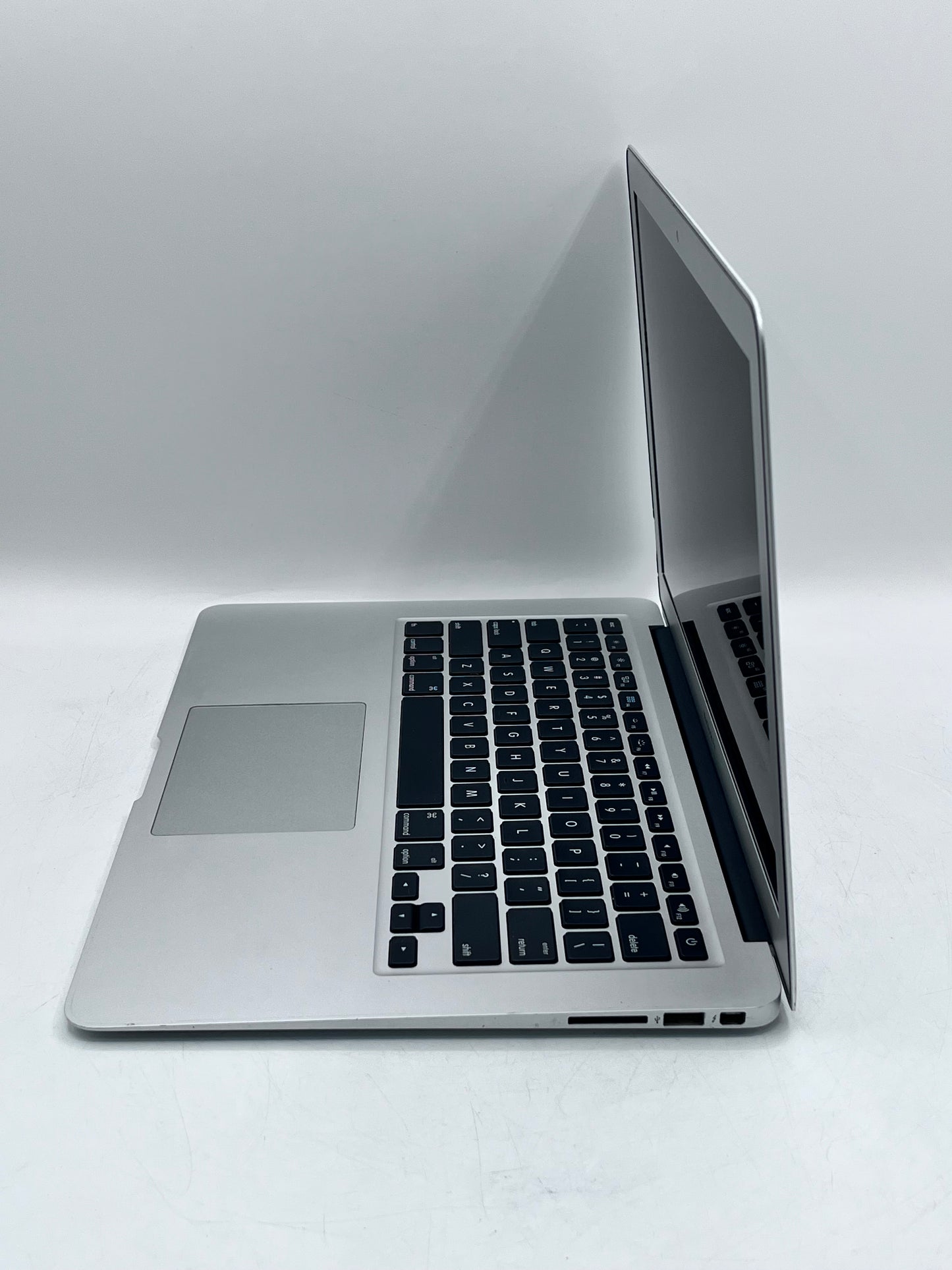 Apple MacBook Air 13" A1466 2012 Core i5, 128GB 4GB RAM - Silver -  Broken