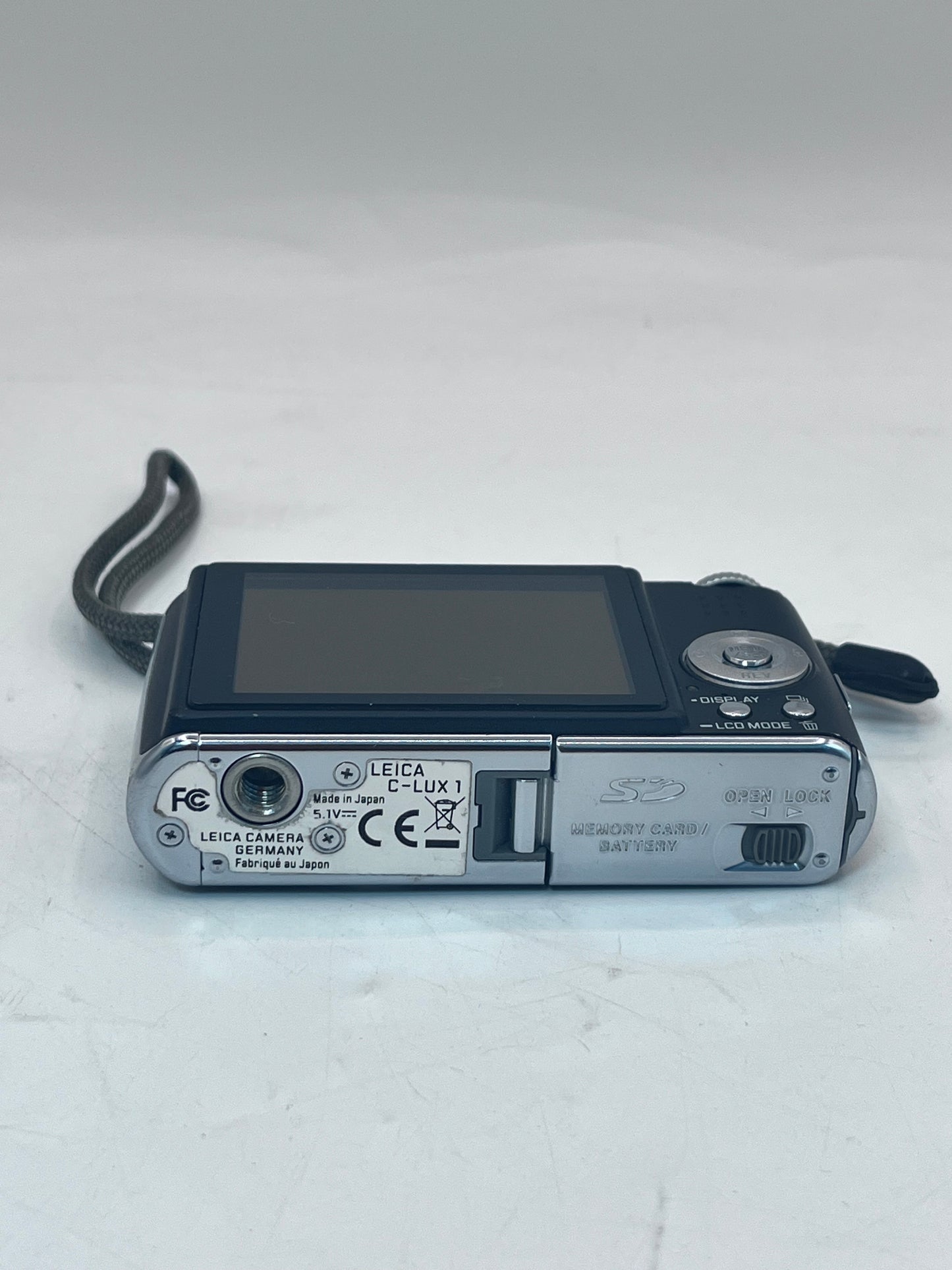 Leica C-Lux 1 Compact Digital Camera Silver w/Battery and Case Tested Working