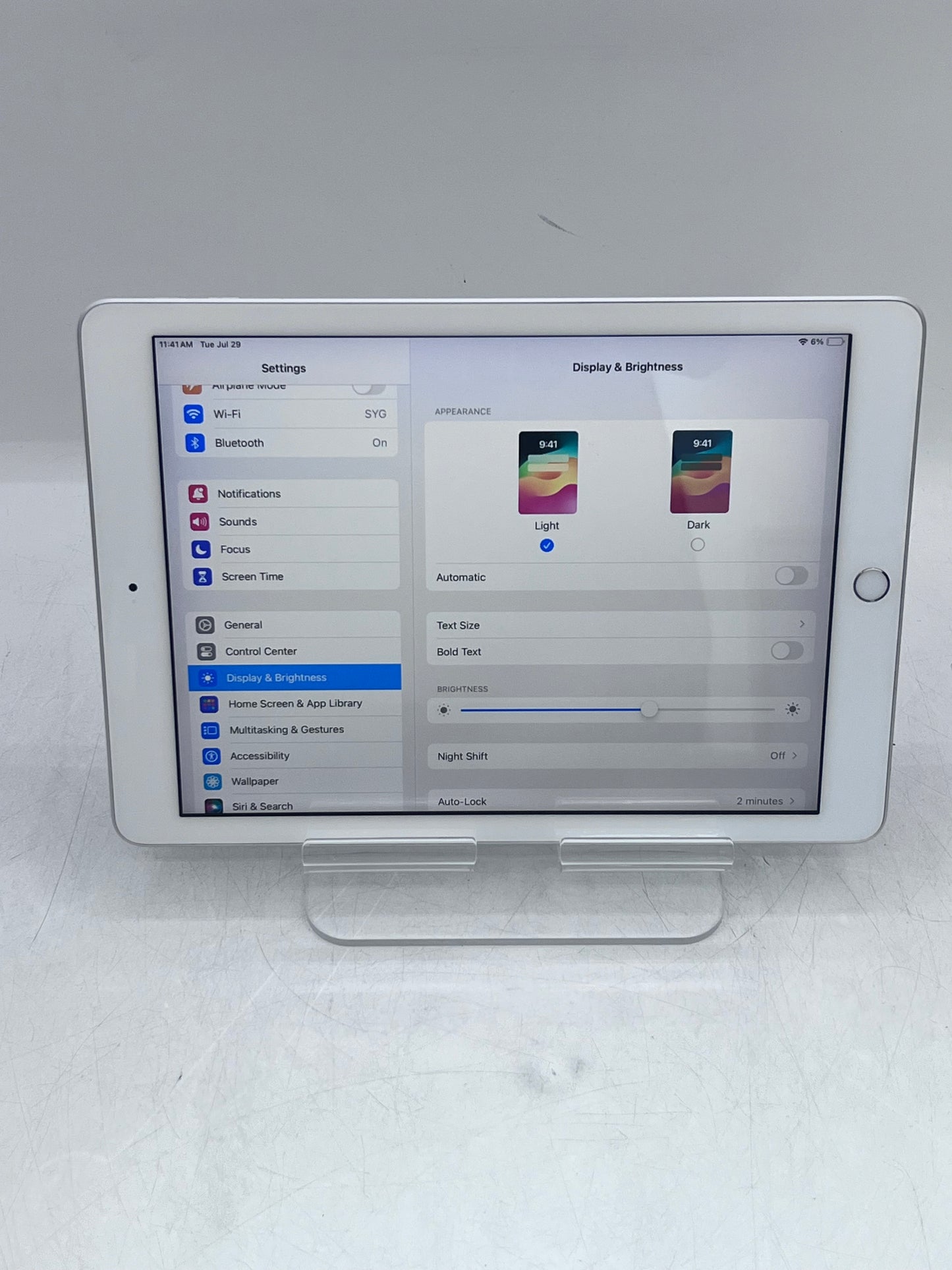 Apple iPad 6th Gen A1893 MR7K2LL/A 128GB Wi-Fi - Silver