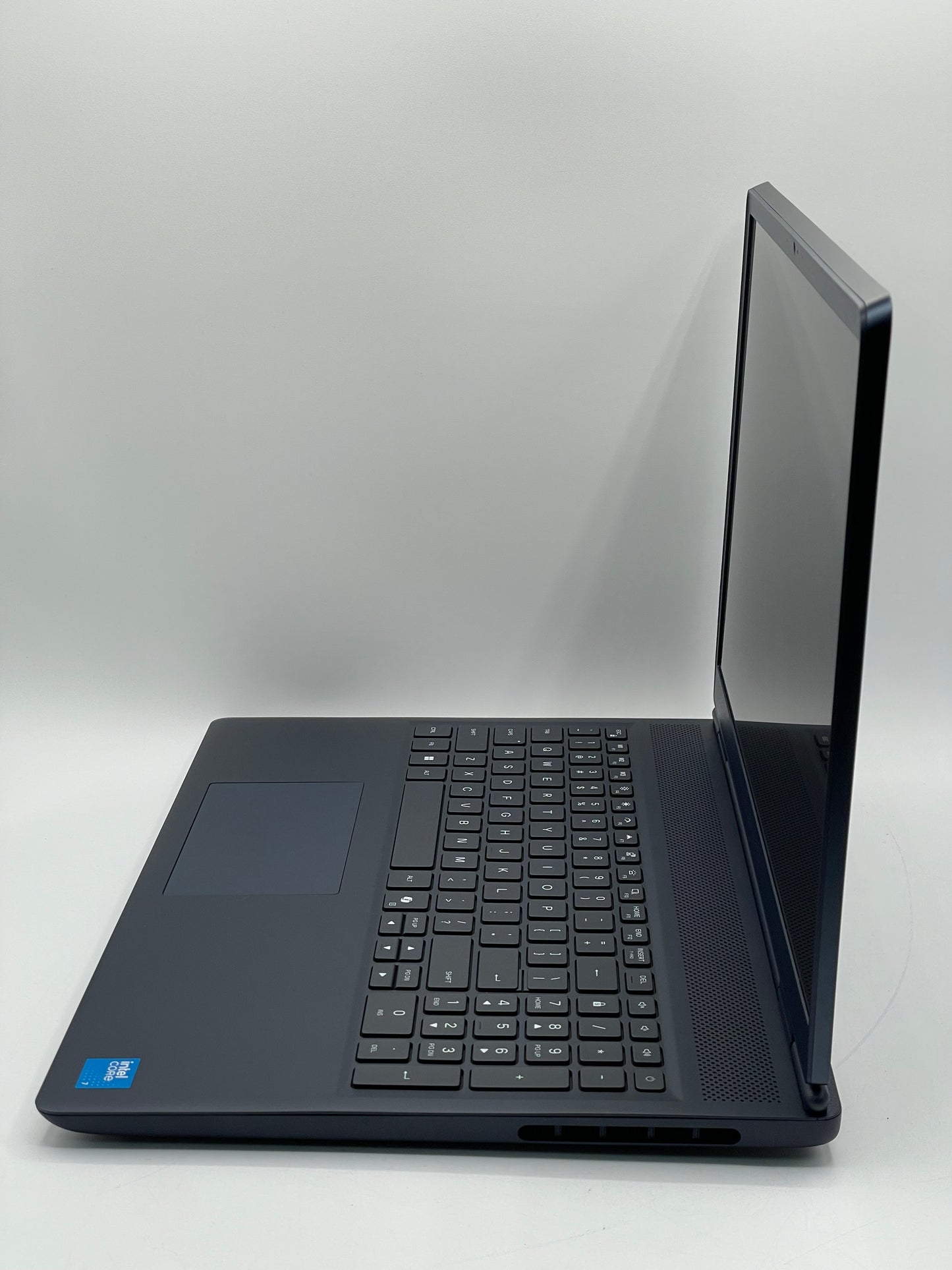 Alienware 16 AURORA 16" Core 7 240H 16GB RAM 1TB SSD GeForce RTX 5050