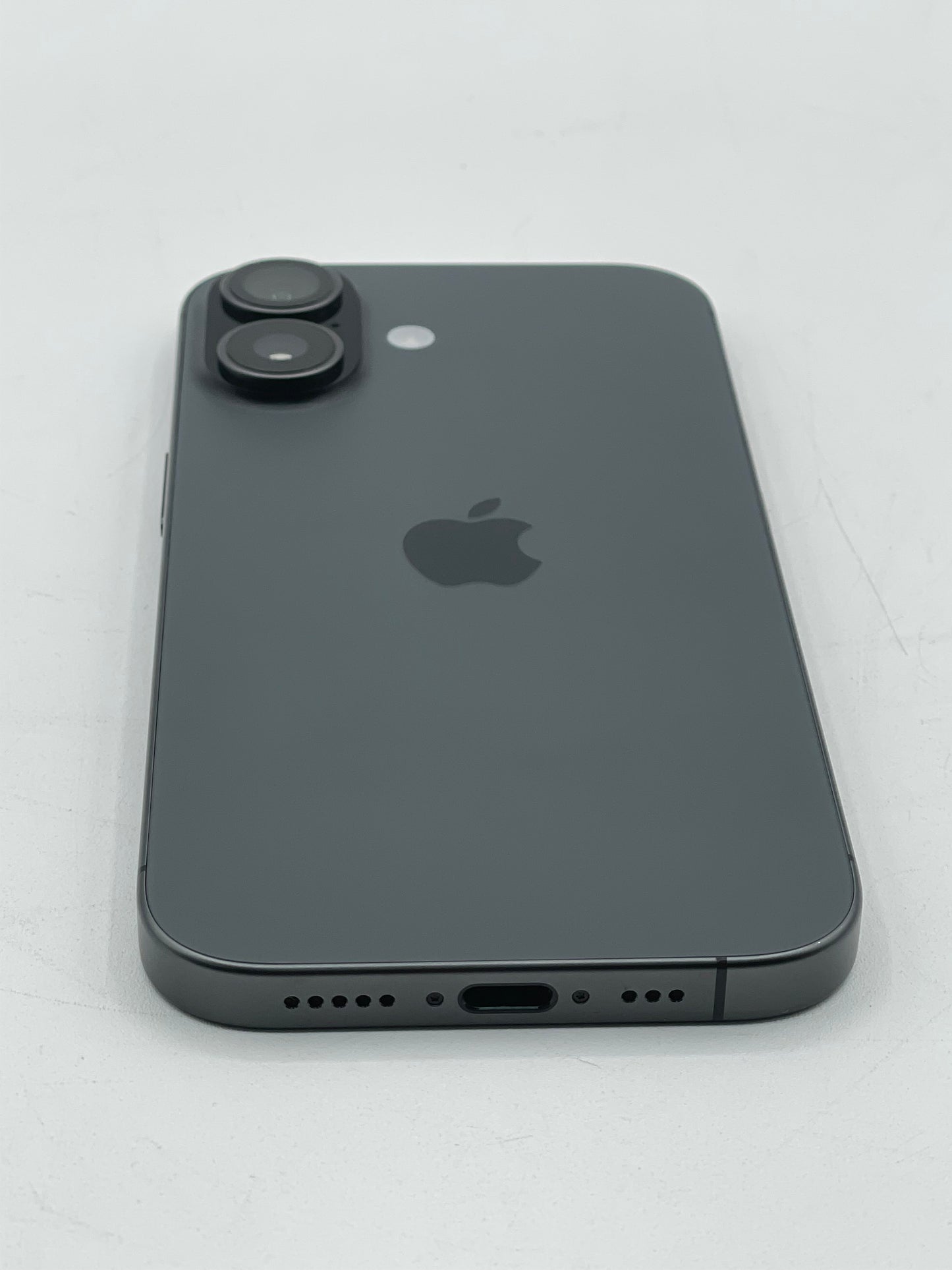 Unlocked Apple iPhone 17 6.3" 256GB - A3258 MG464LL/A 100% Battery Health Black