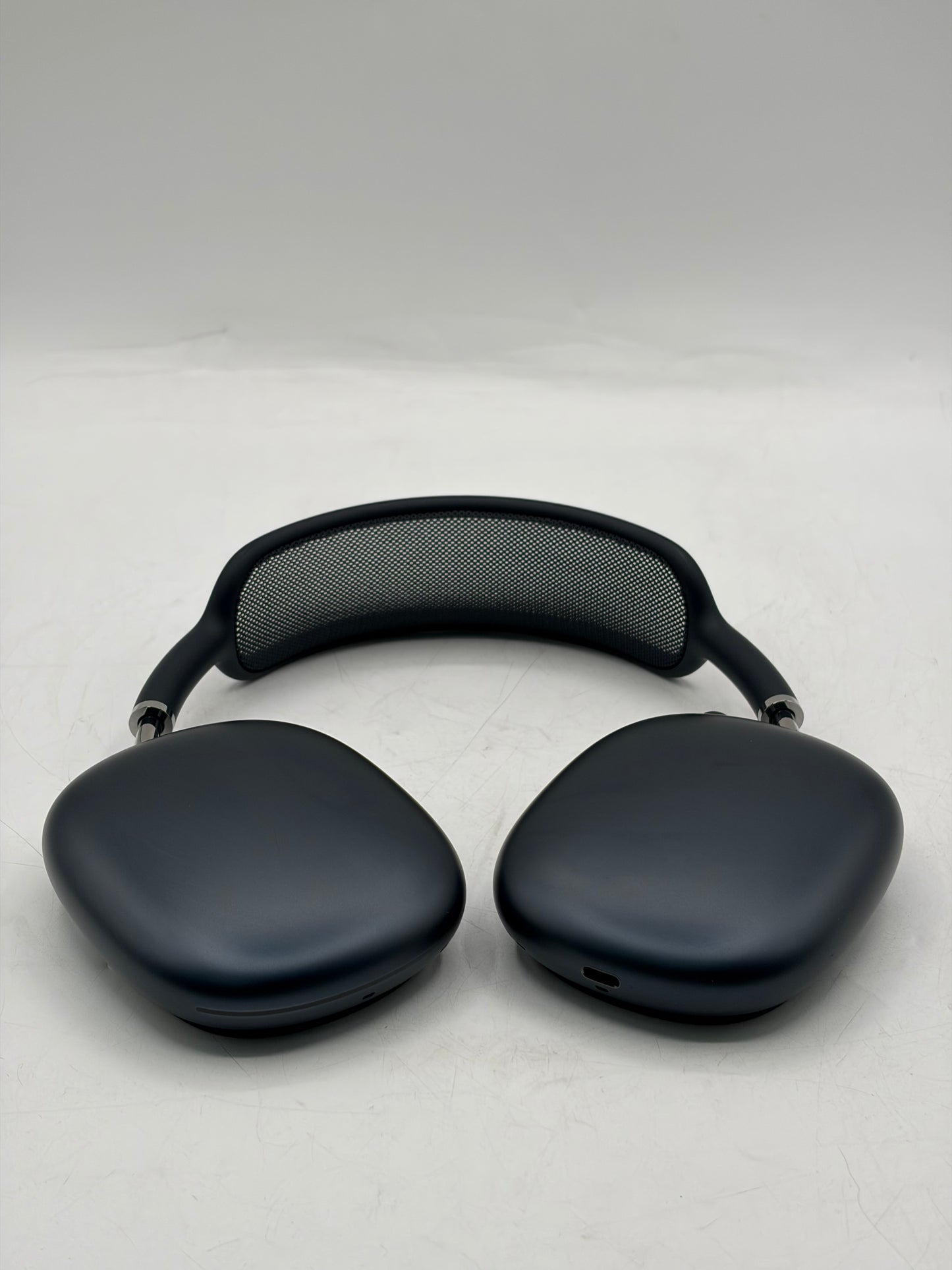 2024 Apple AirPods Max A3184 (USB-C) Wireless Headphones - Midnight NEAR MINT