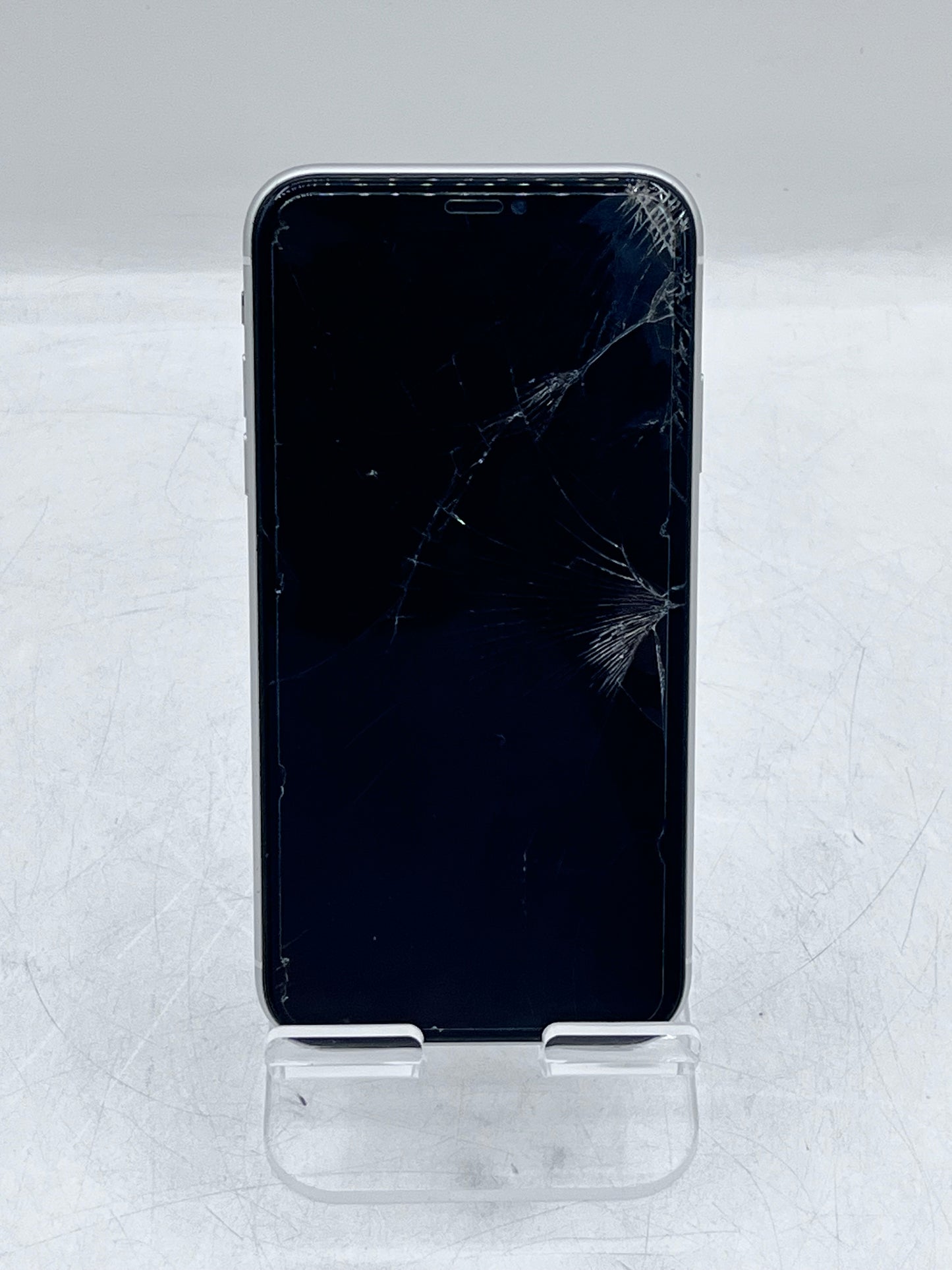 Unlocked Apple iPhone 11 MHCQ3LL/A A2111 64GB - White READ
