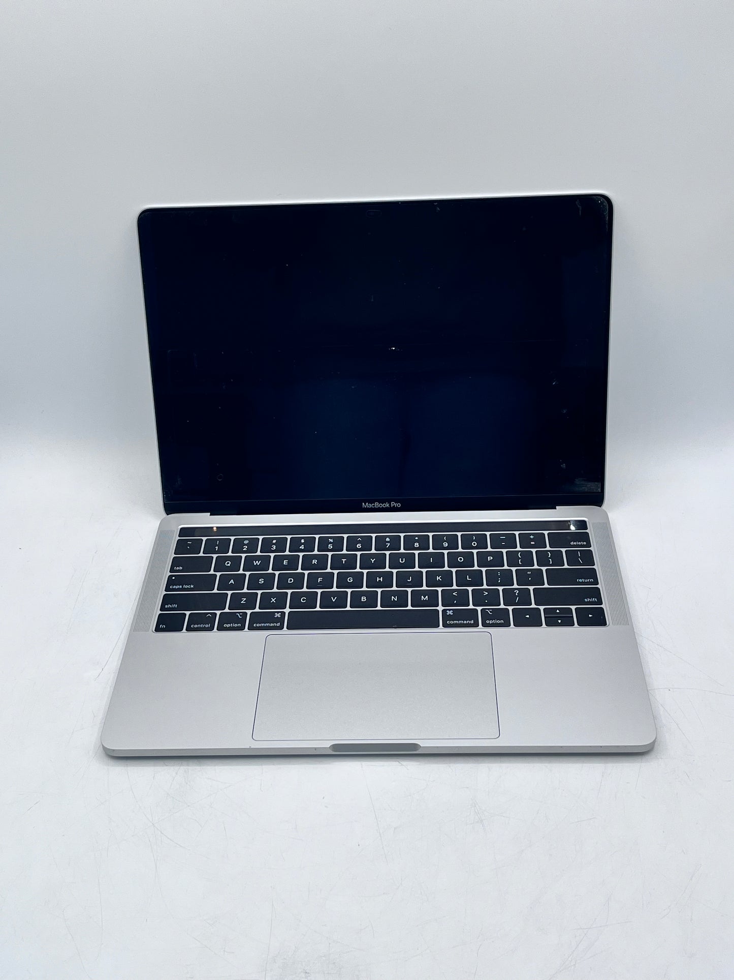 Apple MacBook Pro 2019 A2159 13in Core i5 1.4 GHz 8GB RAM 256GB SSD MXK62LL/A Excellent Condition