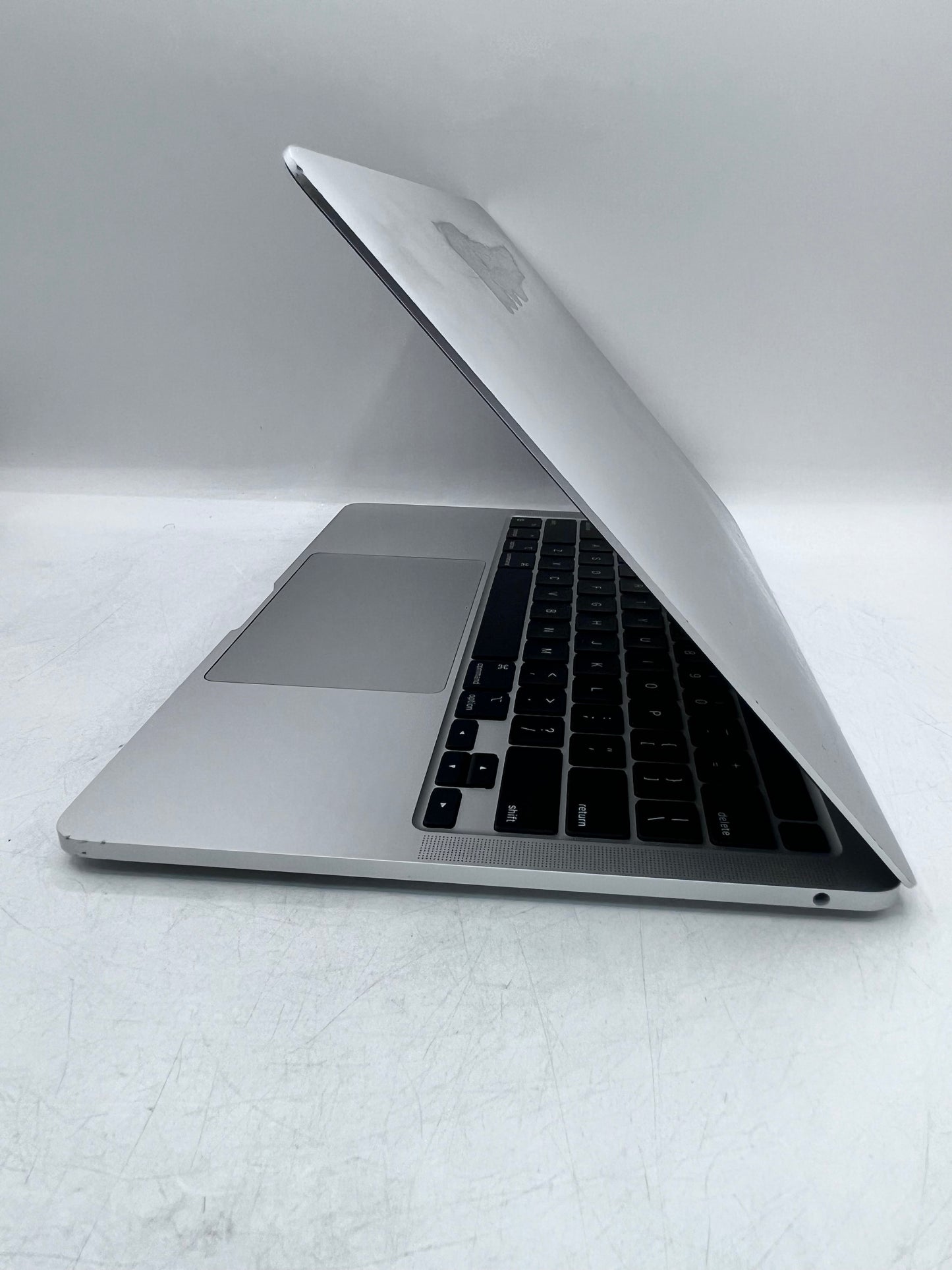 Apple MacBook Pro 13" A2338 (2022) 512GB  M1 Remotely Managed - Space Gray