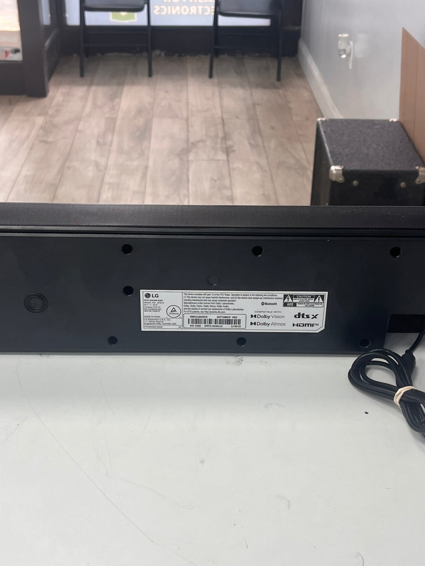 LG SPP8-W Subwoofer with Soundbar SN9YG Black