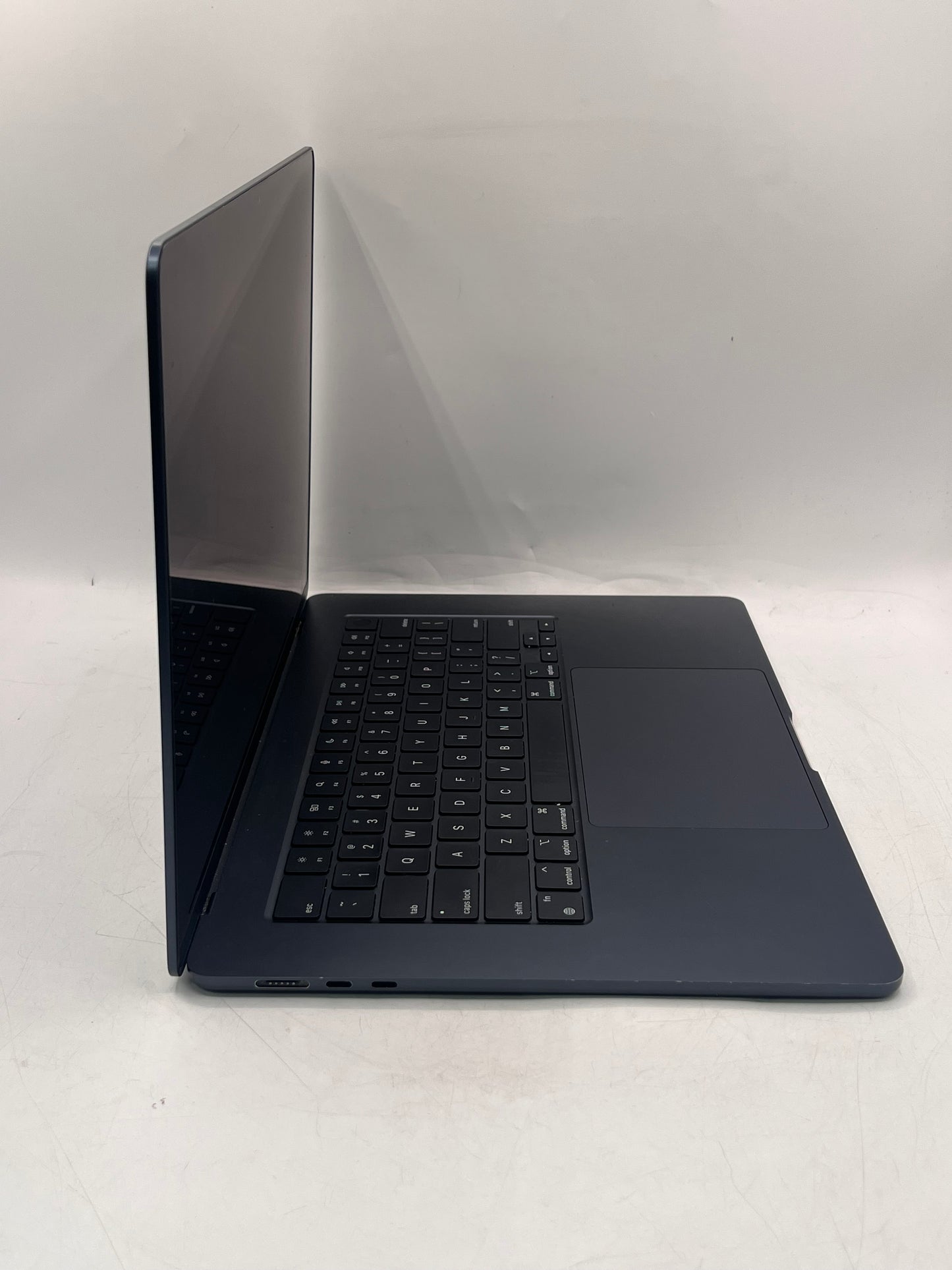 2024 Apple MacBook Air 15" M3 16GB 512GB A3114 Midnight