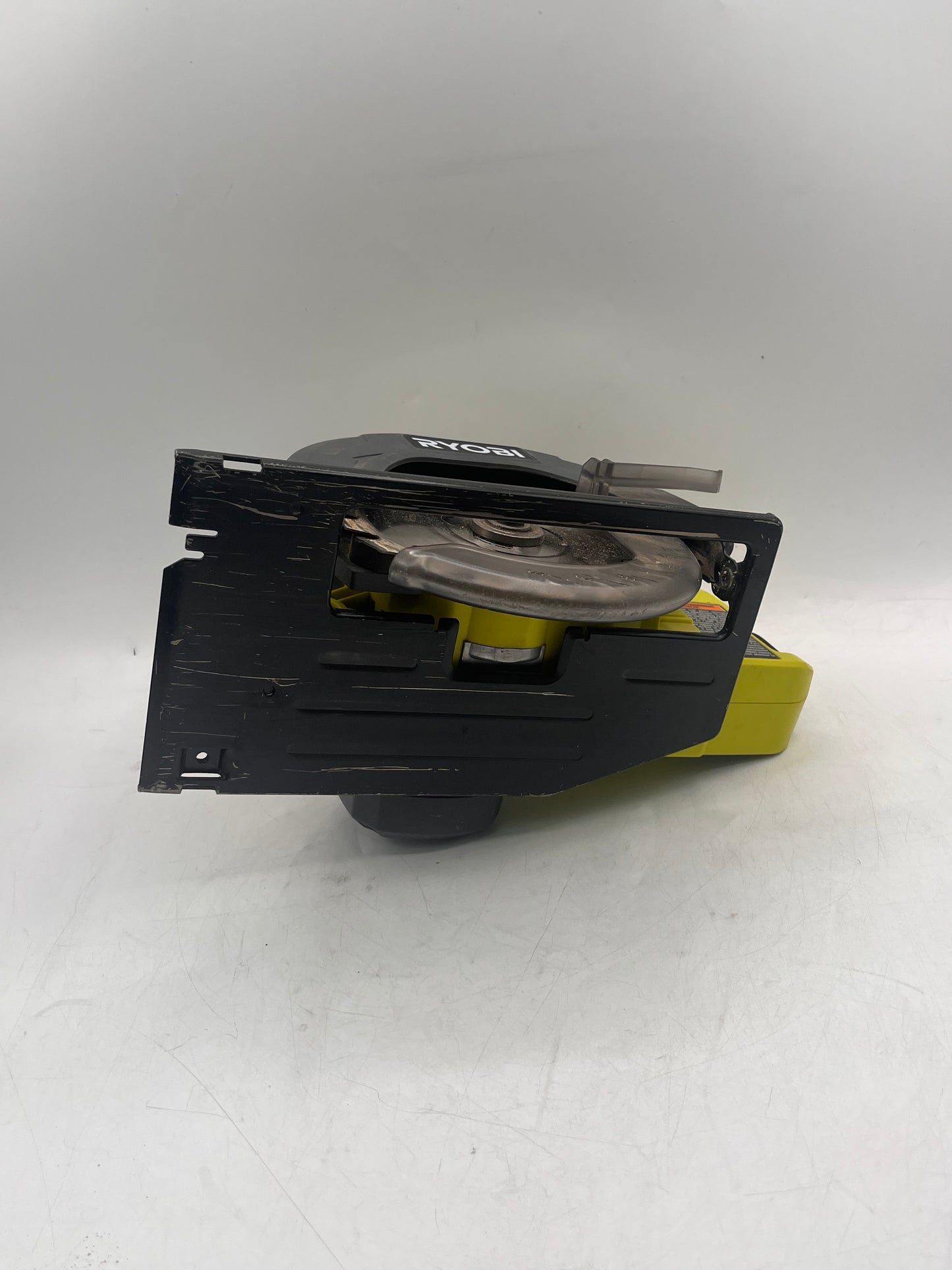 RYOBI PCL500 ONE+ 18V Cordless 5-1/2 in. Circular Saw