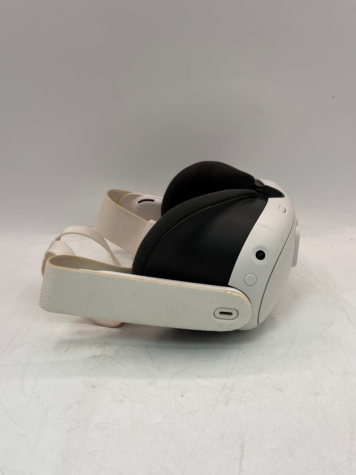 Oculus Quest 3S 512GB Video Game System - White Tested Free Shipping