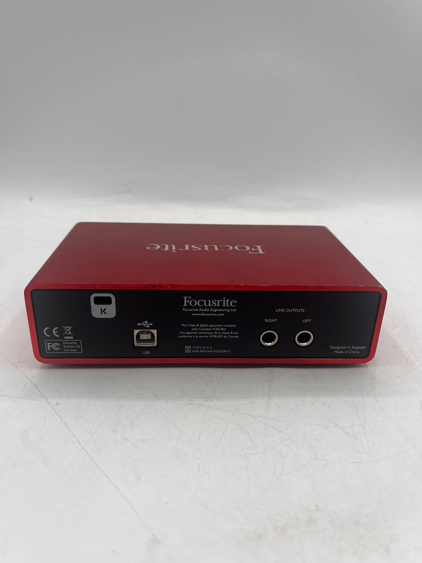 Focusrite Scarlett 2i2 2nd Gen 2-Channel USB Audio Interface