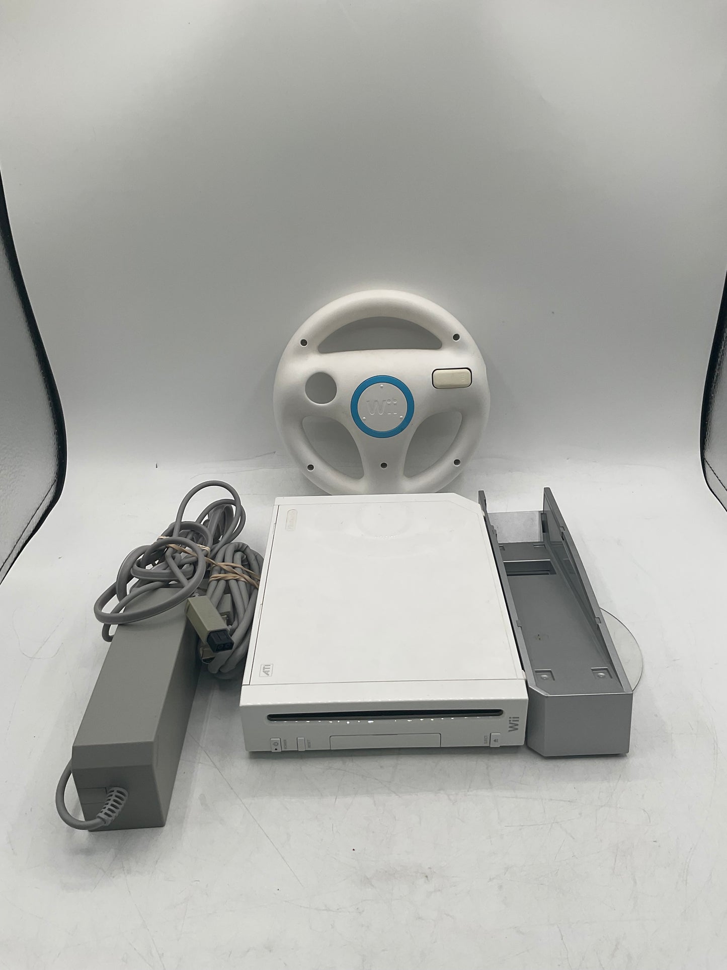 Nintendo Wii RVL-001 2006 White Video Game Console