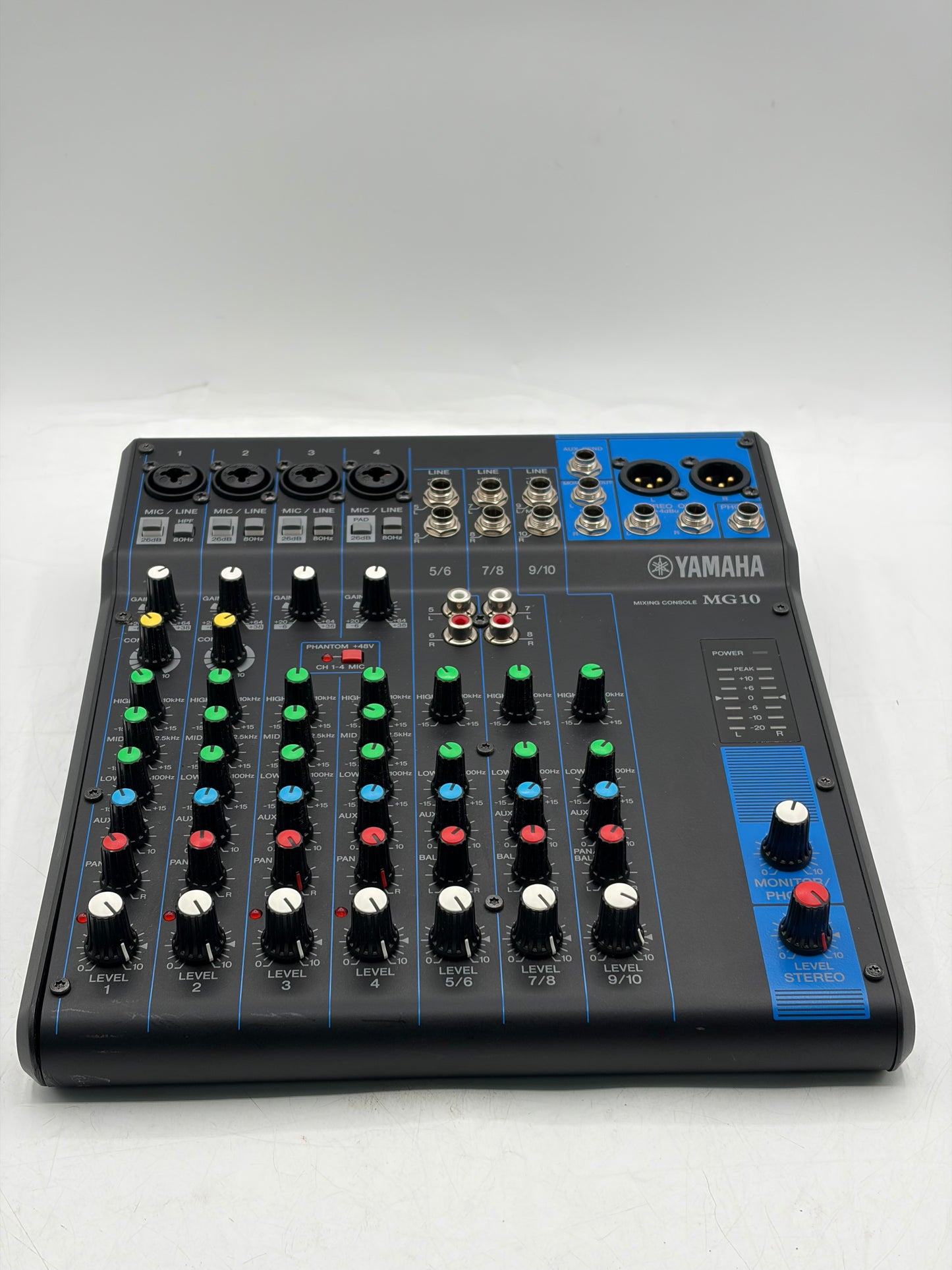 Yamaha MG10XU 10-Input Stereo Mixer with Effects - Black