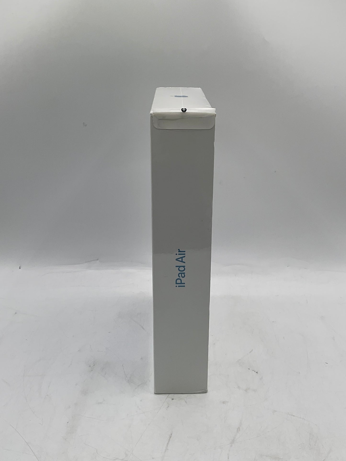 2022 Apple iPad Air 5th Gen 64GB A2588 MM9E3LL/A Wi-Fi Only READ