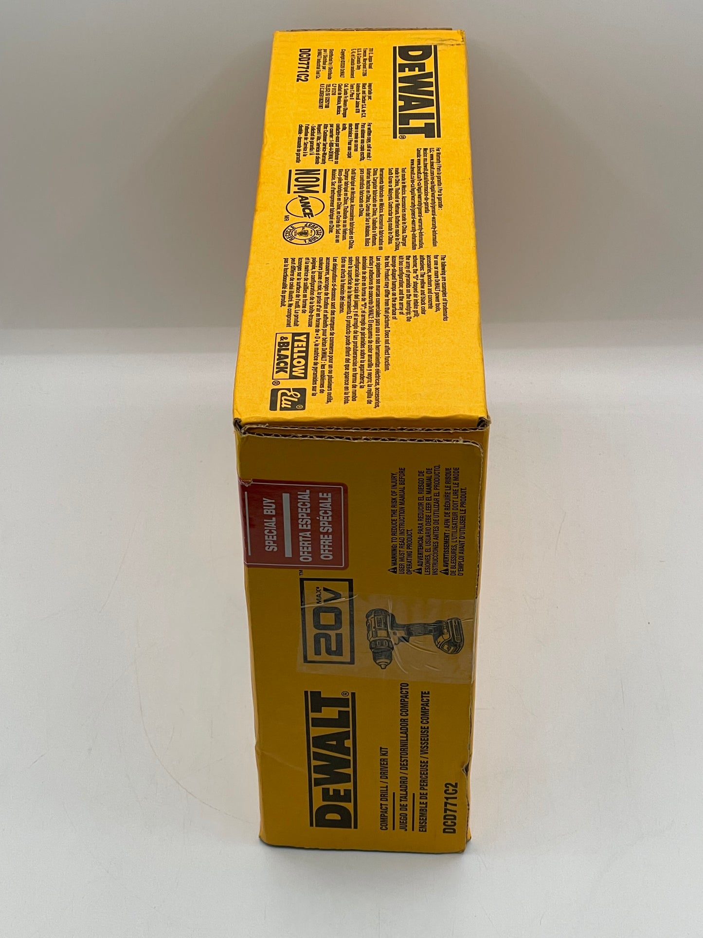 DeWALT  DCD771C2 20V MAX Lithium-Ion 1/2" Compact Drill/Driver Tool Kit