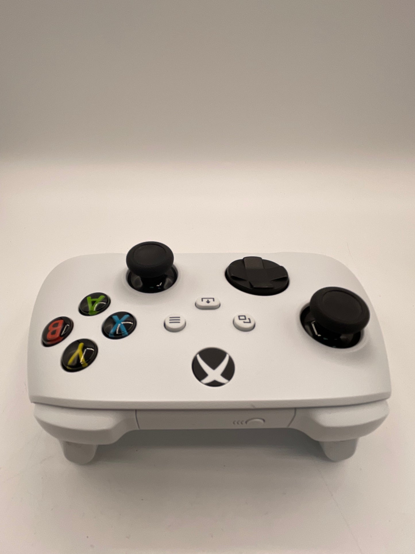 Open Box: Xbox Series X 1TB SSD Console 1882  - Includes Xbox Wireless Controller