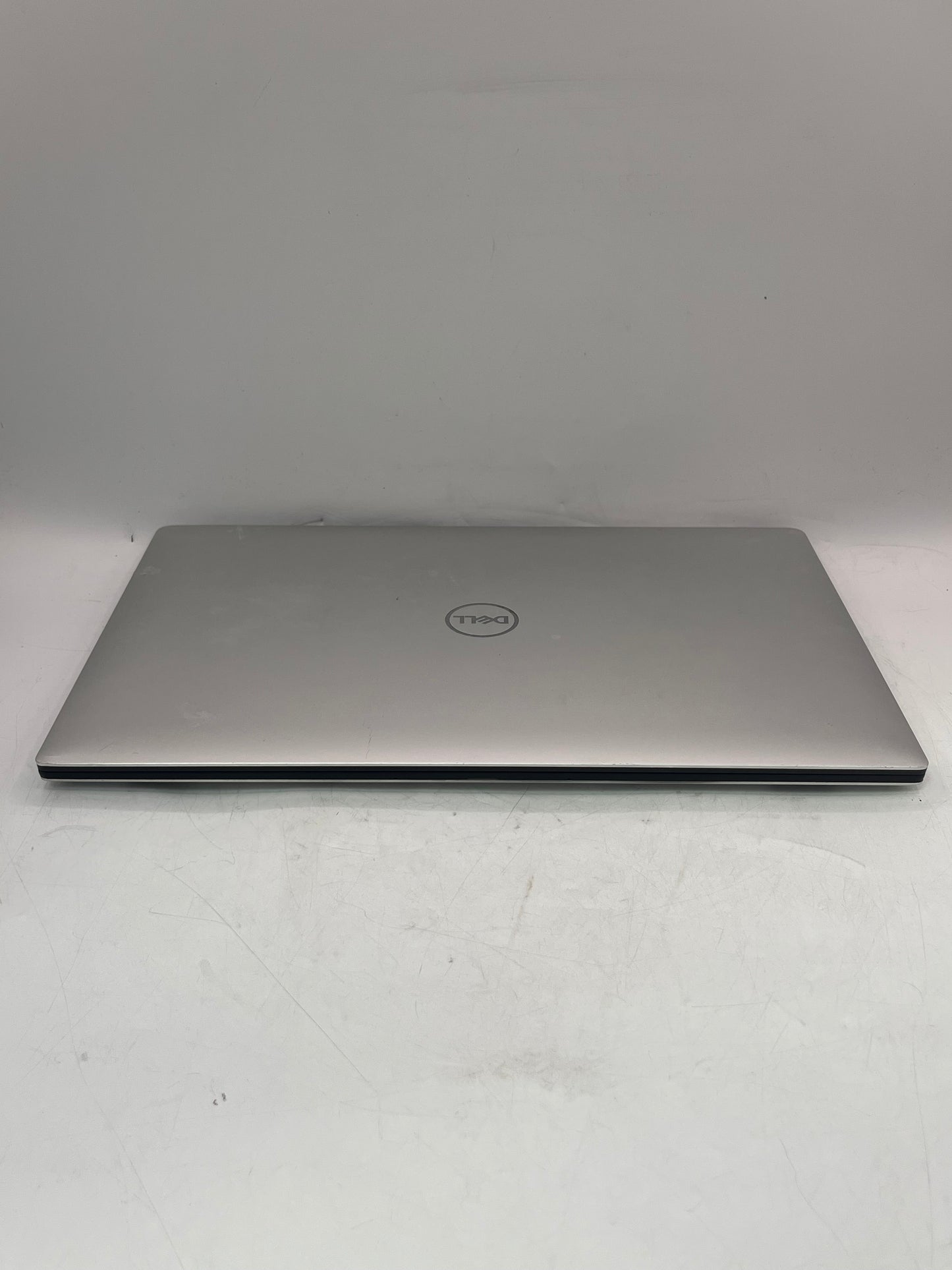 Dell Precision 5540 14-inch Core i7 Laptop 16GB 512GB Silver