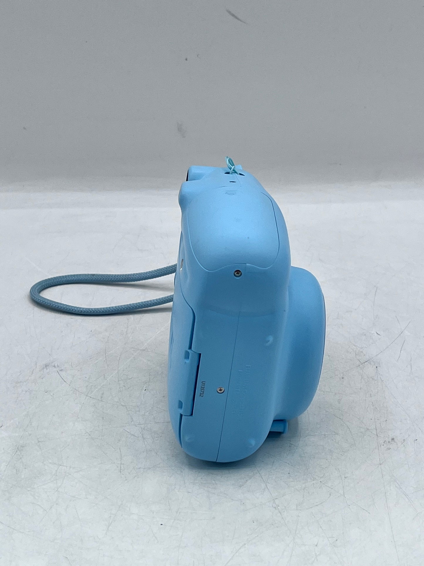 Fujifilm Instax Mini 11 Instant Camera with Bag - Sky Blue