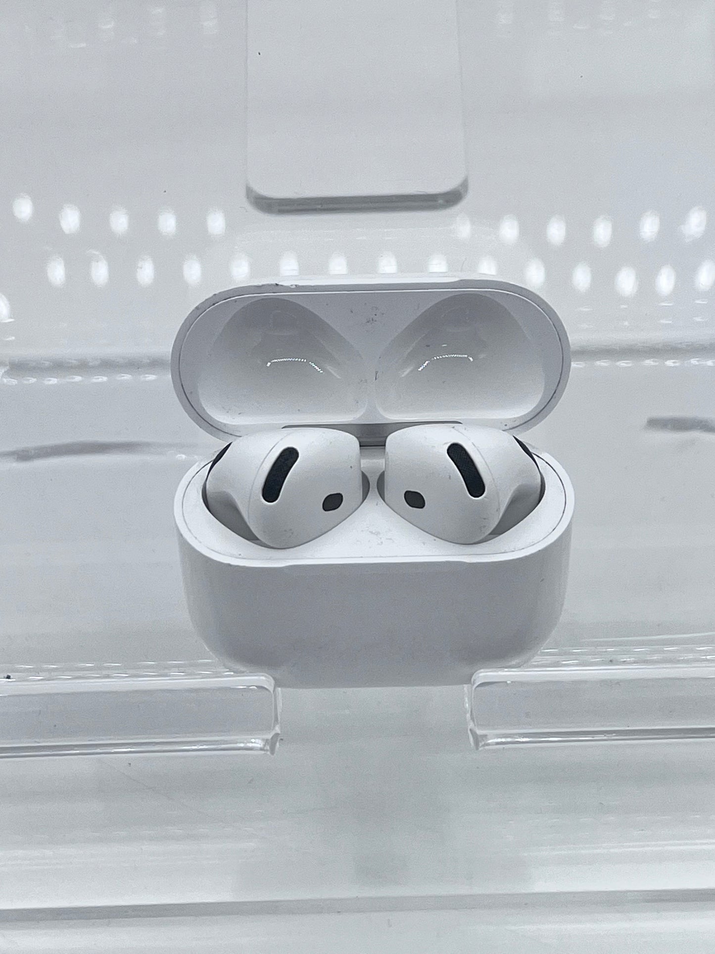 Apple Airpods 4th Gen Complete Set Bluetooth Headphones - White