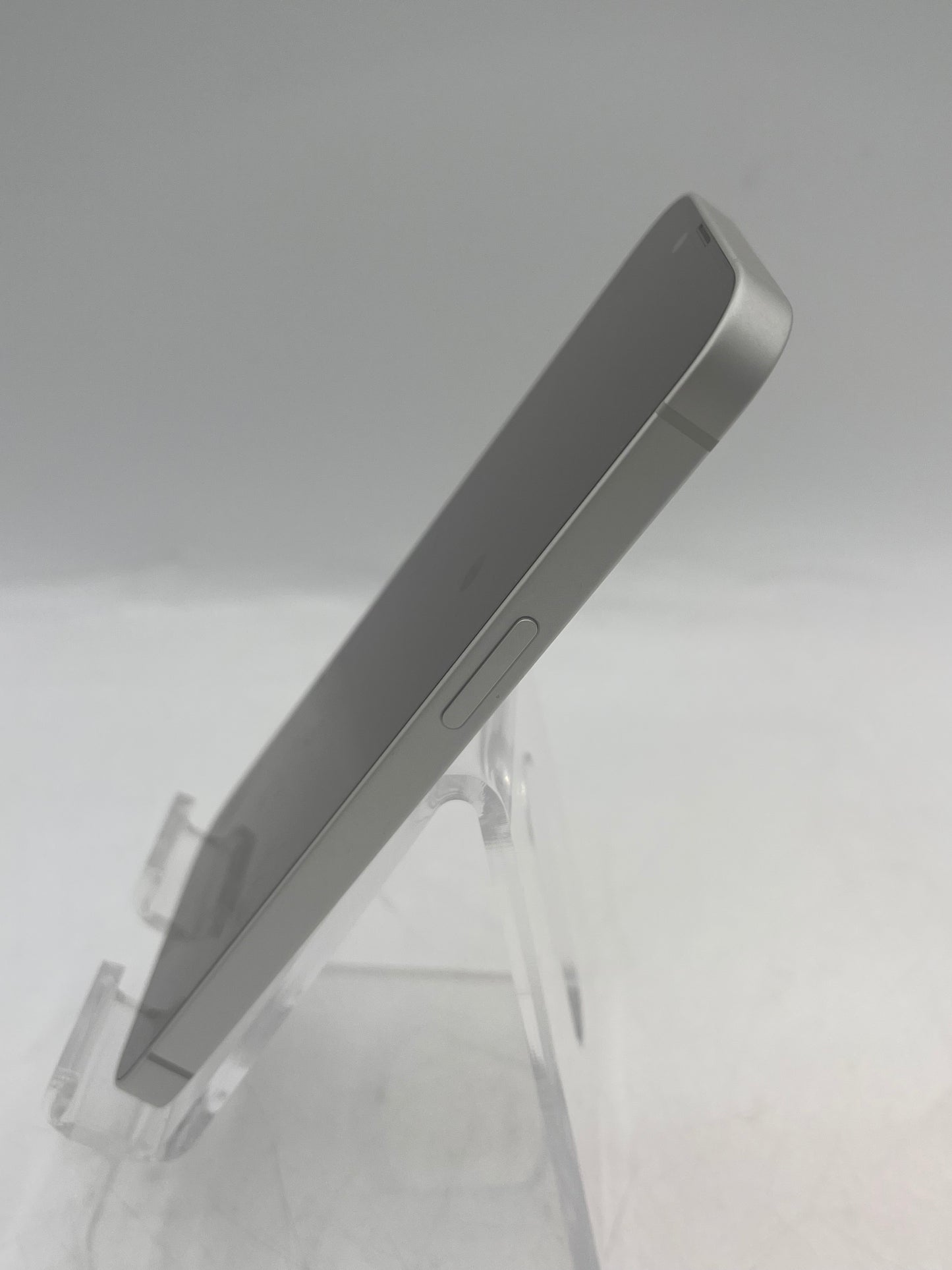 Apple iPhone 16e MD0E4LL/A A3212 128GB White