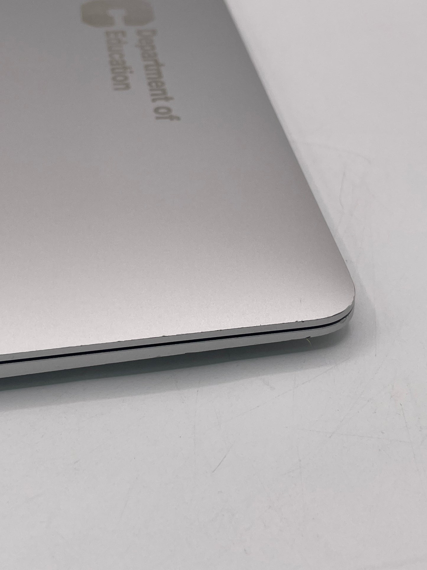 2020 Apple MacBook Air 13.3" M1 7C 8GB 128GB A2337 REMOTELY MANAGED