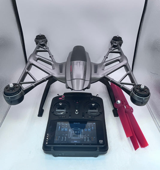 Yuneec Q500 4K Typhoon Quadcopter w/ CGO3 Camera, SteadyGrip