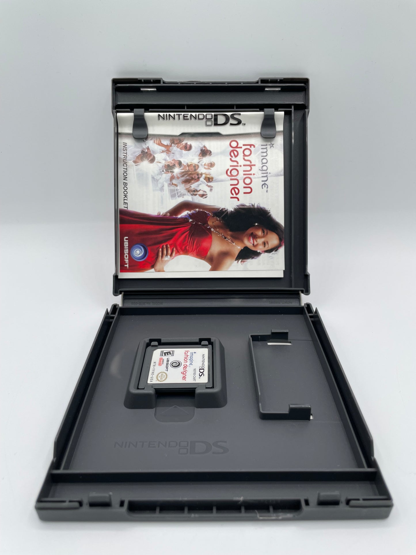 Nintendo DS Imagine Fashion Designer - Used - Box & Manual Included