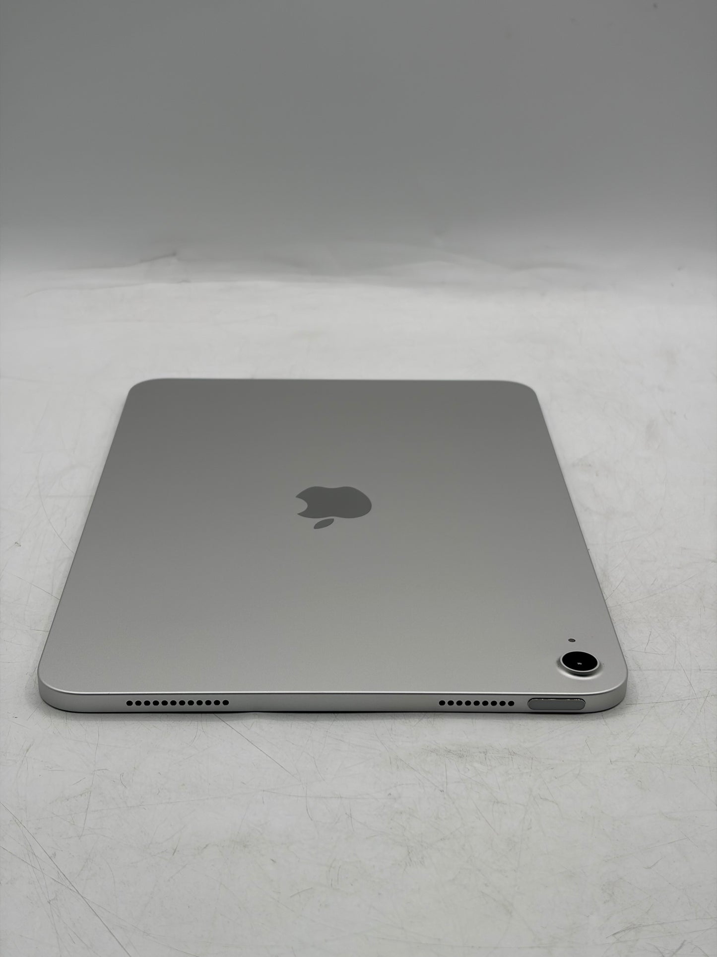 2025 Apple iPad (11th Gen) A3354 128GB Wi‑Fi Only Silver 100% Battery Health