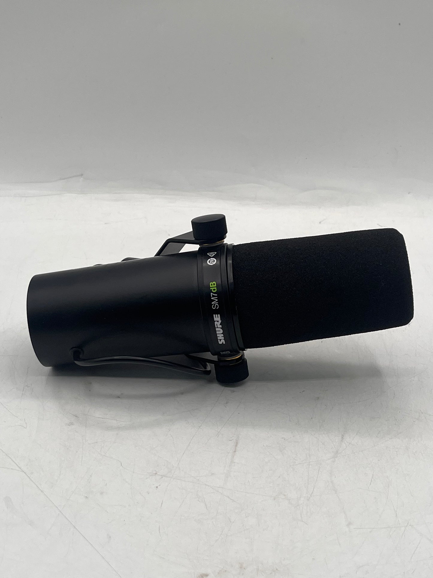 Shure SM7B Microphone with Gator Frameworks Stand - Black