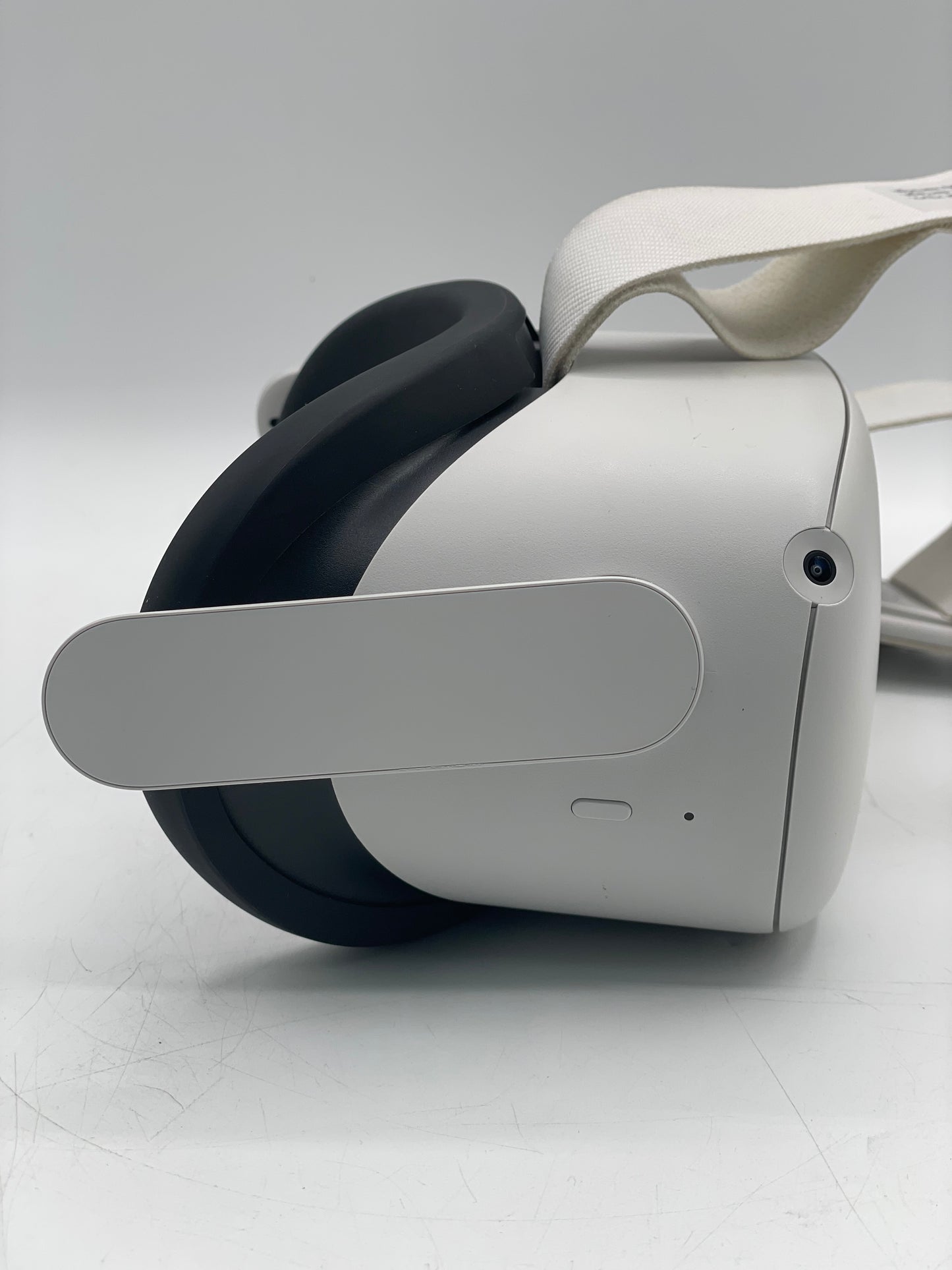 Meta Oculus Quest 2 128GB Virtual Reality Headset - White