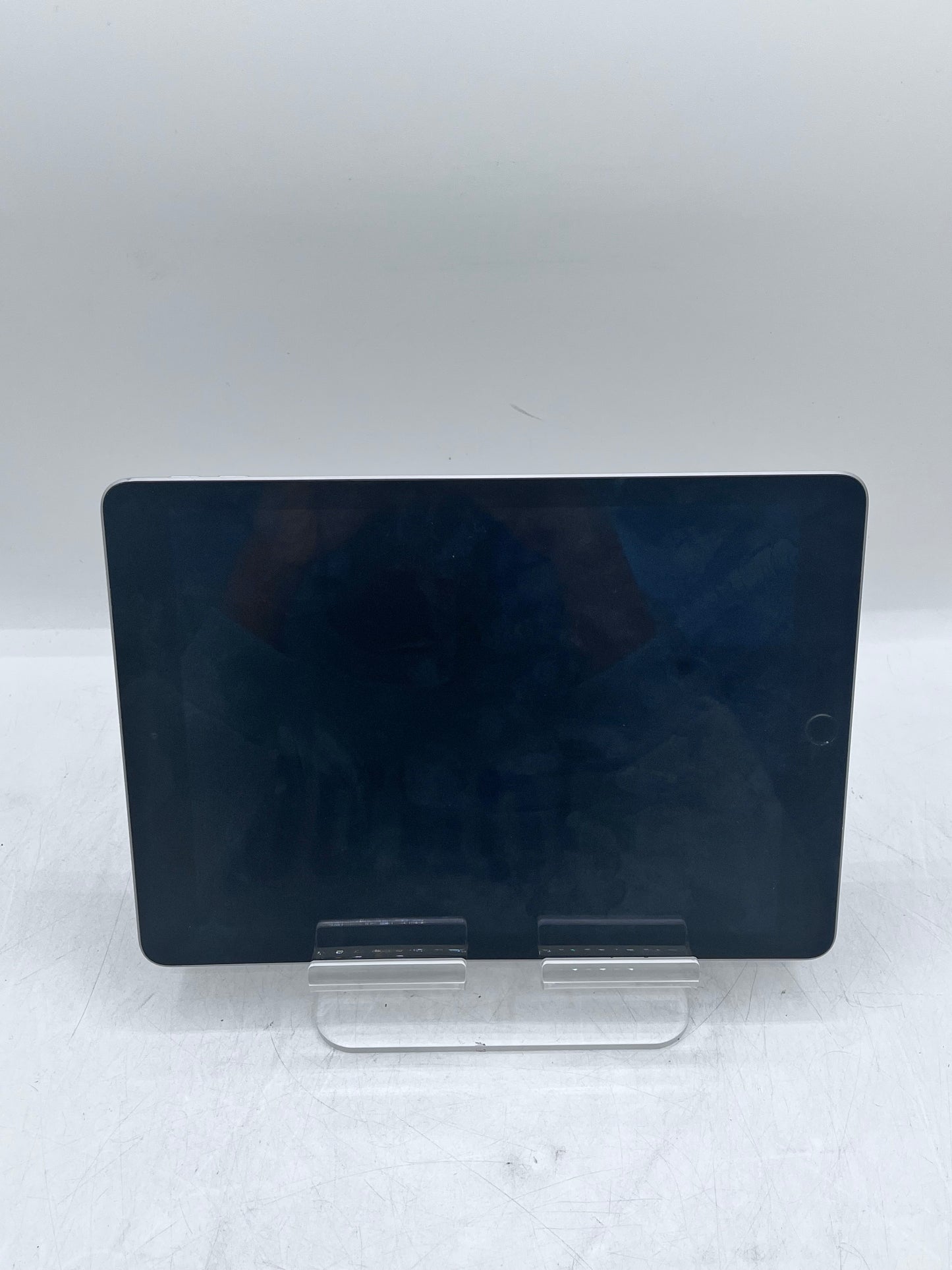 Apple iPad (5th Gen) A1822 32GB WiFi - Space Gray