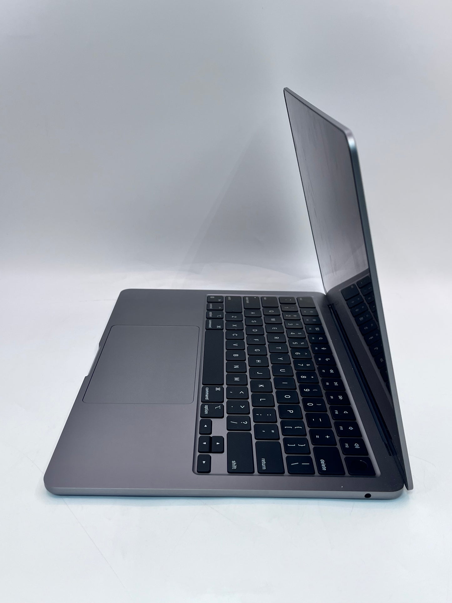 2022 Apple MacBook Air 13.3" 8C M2 GPU 16GB 256GB A2681 REMOTELY MANAGED