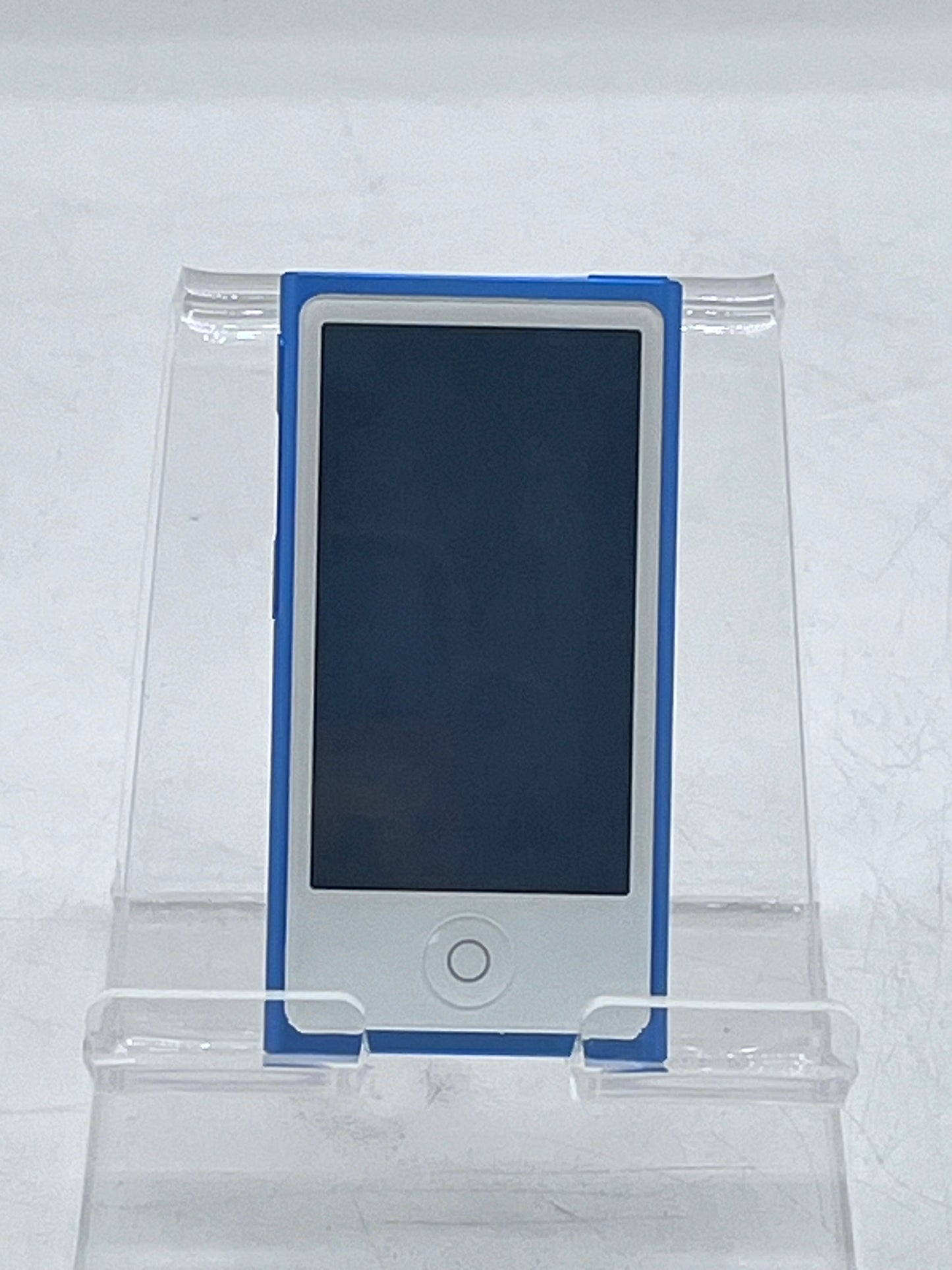 Apple iPod Nano 7th Generation Blue A1446A 16GB MP3 Player with Touch Screen! Free Shipping!