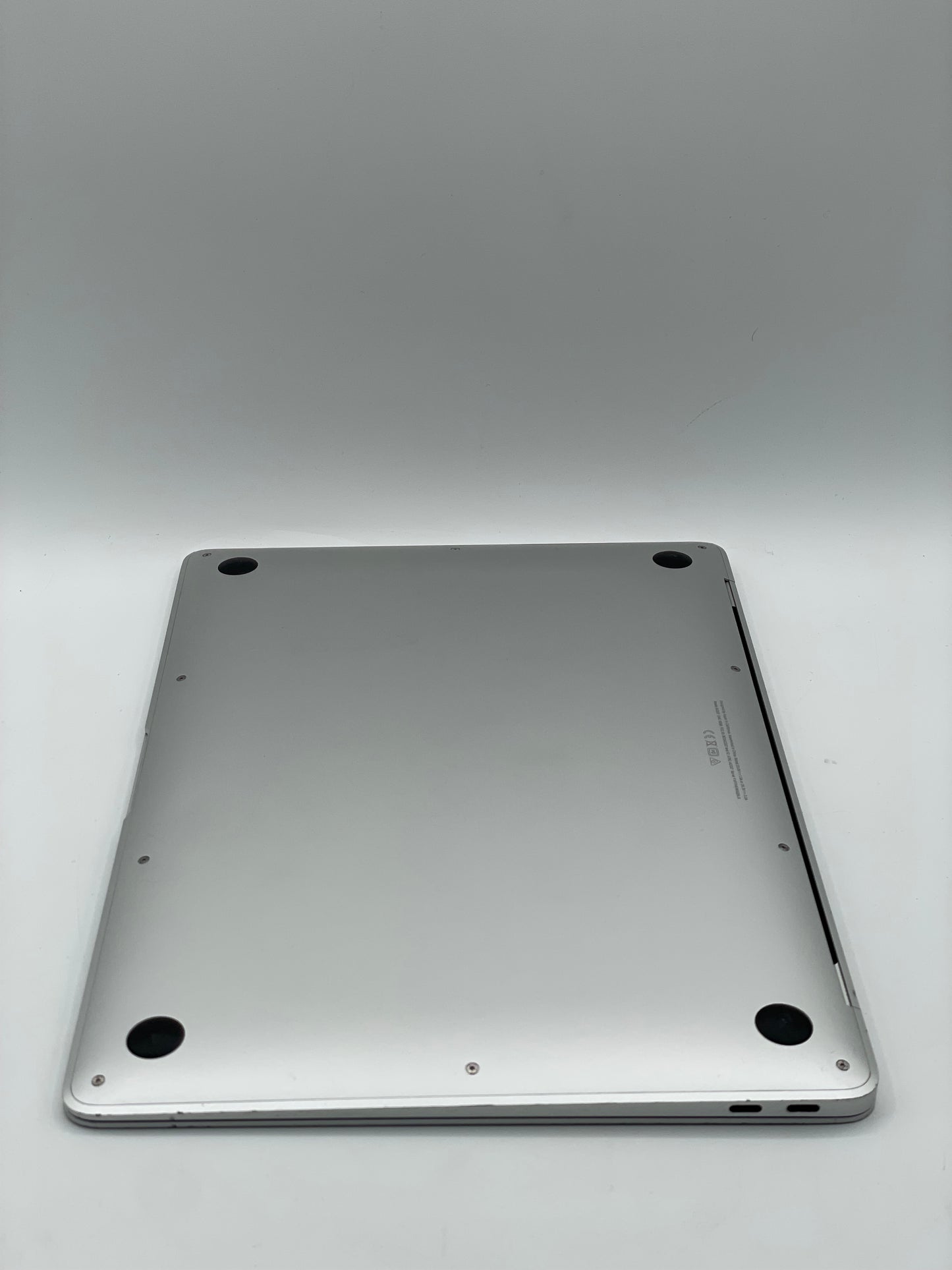 2020 Apple MacBook Air 13.3" M1 7C 8GB 128GB A2337 REMOTELY MANAGED