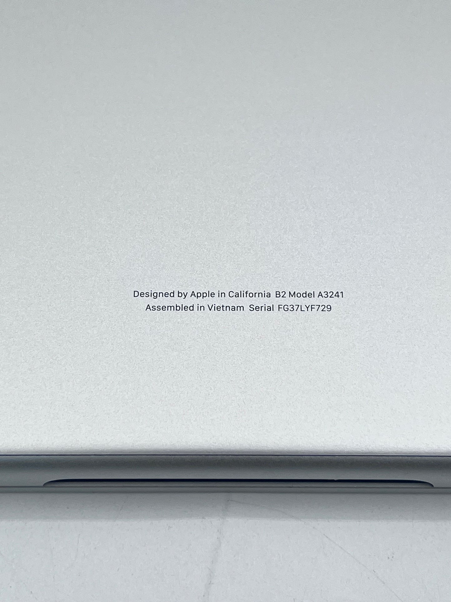 2025 Apple MacBook Air 15" 10C M4 CPU 10C GPU 32GB 1TB A3241 SLV READ