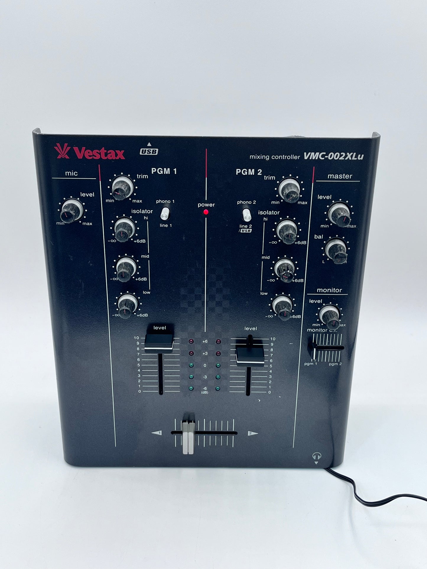 Vestax VMC-002XLU DJ Mixer - Black