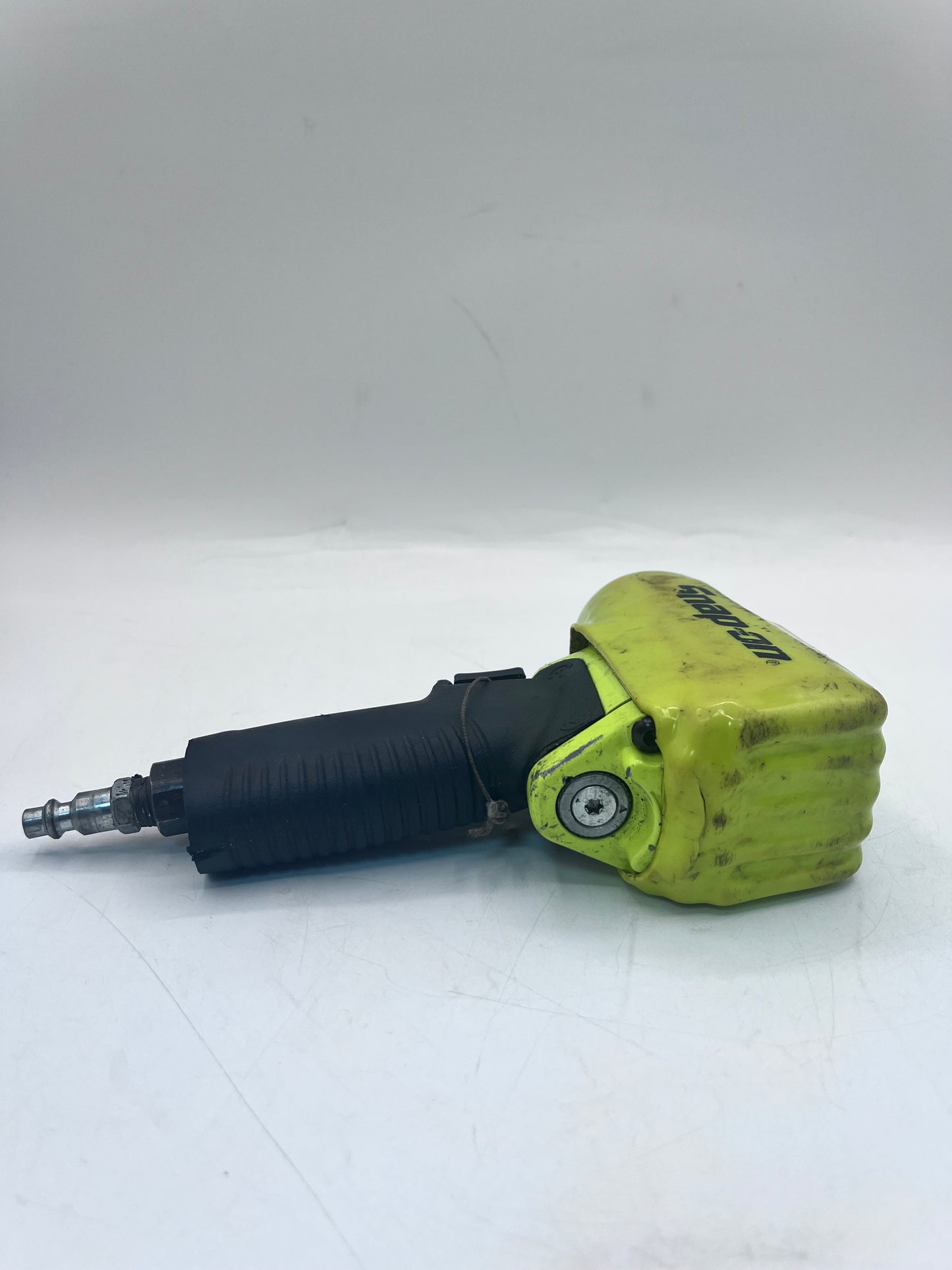 Snap-On MG325 3/8-Inch Drive Air Impact Wrench Yellow w/ Cover