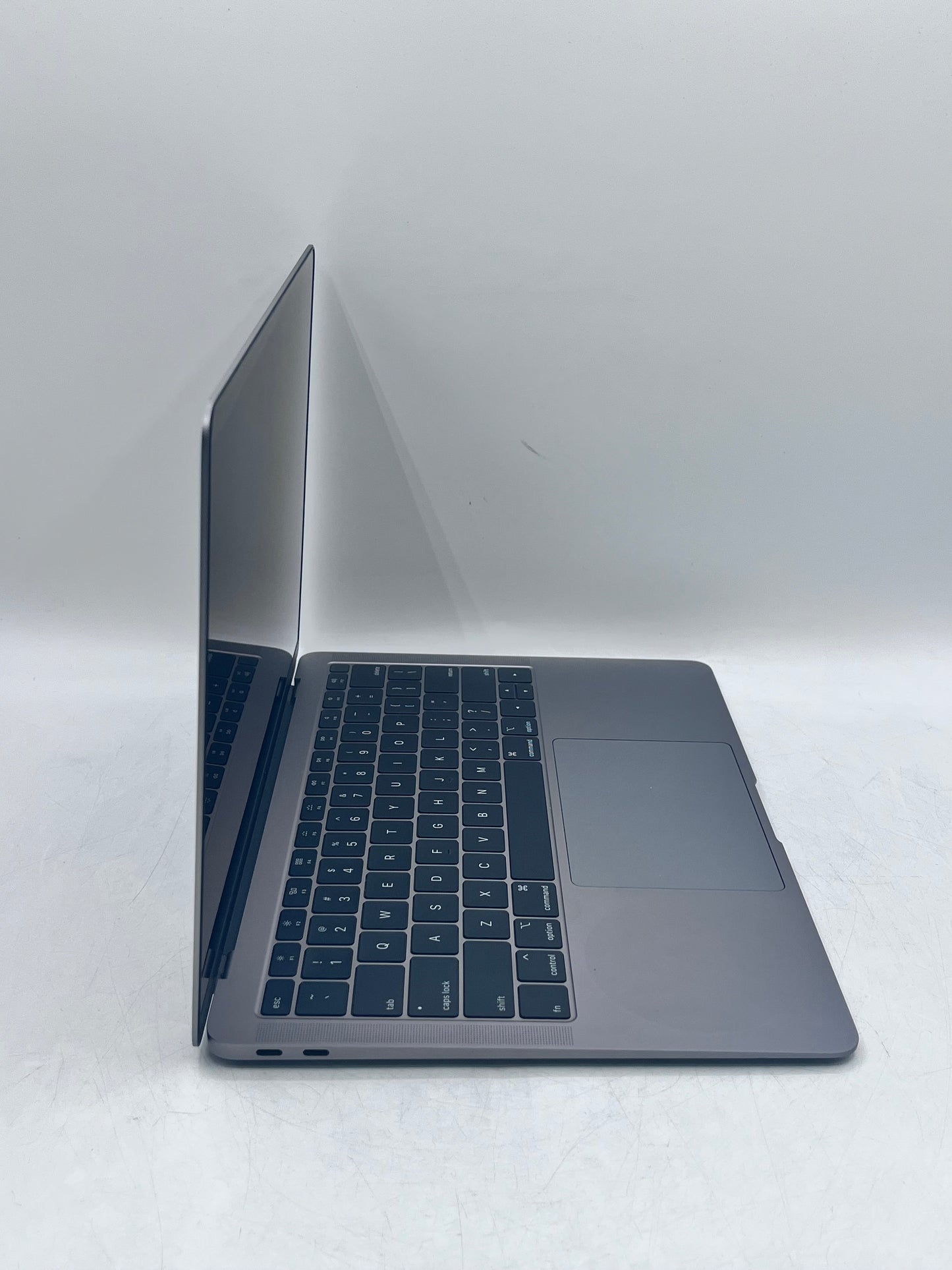 Apple MacBook Air Retina A1932 2019 (16GB RAM, Core i5, Broken) - Space Gray READ
