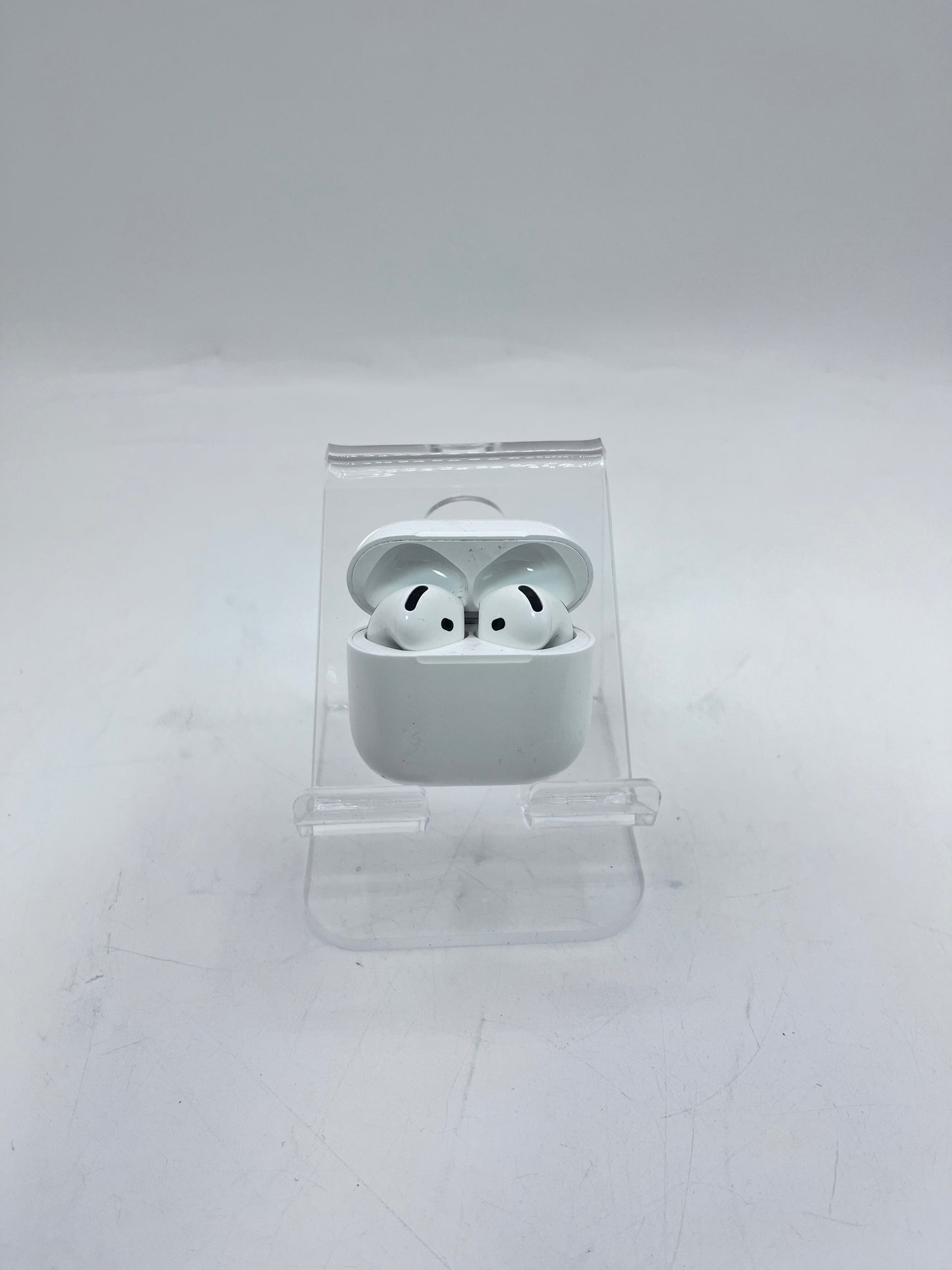 Apple AirPods 4th Gen A3058 A3059 A3053 Complete Set White