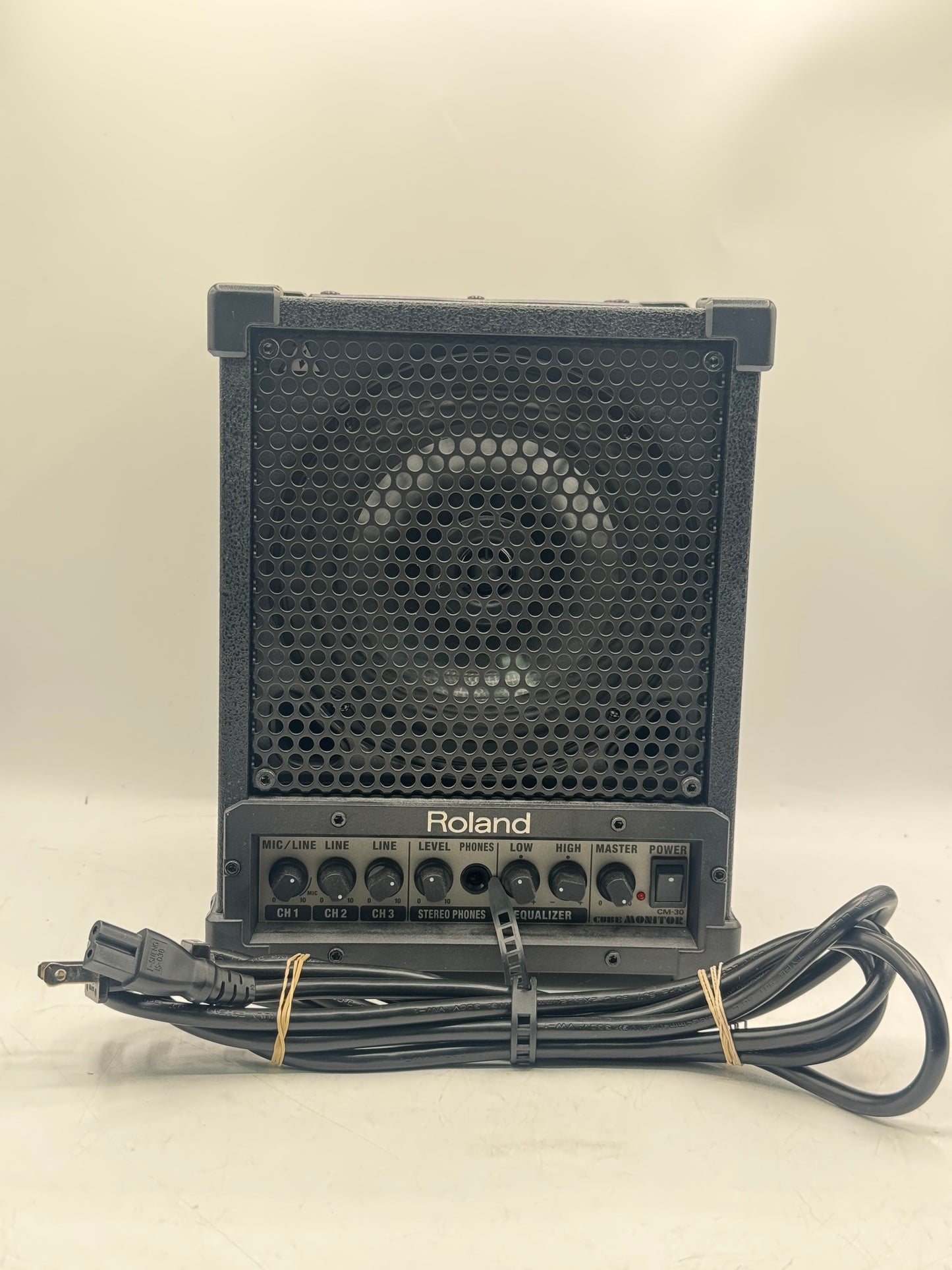 Roland CM-30 Portable Powered Cube Monitor